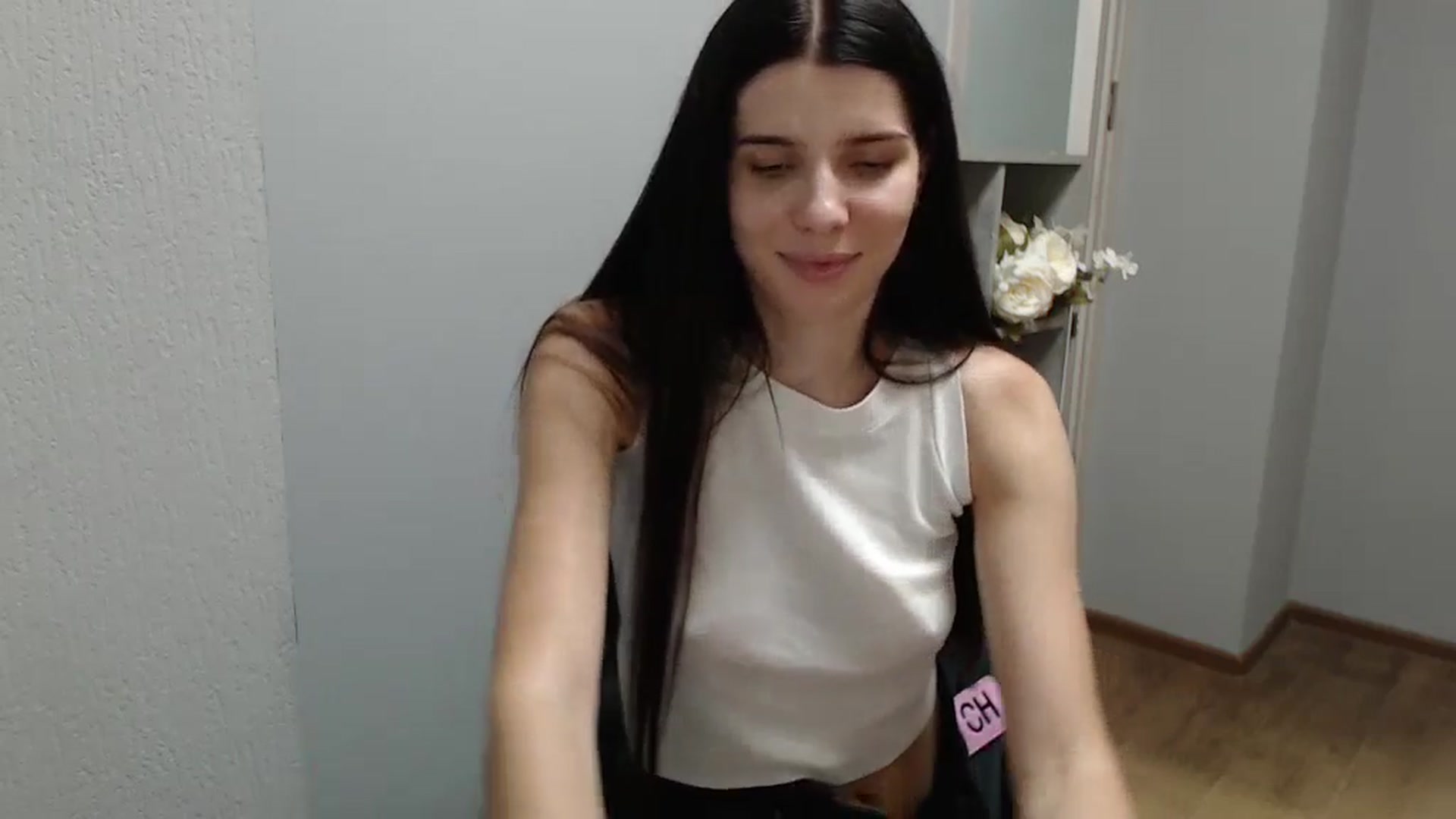 Gallery image thumbnail from NicoleVon's myfreecams stream on, 08/23/2024, 13:19 image 7 of 20
