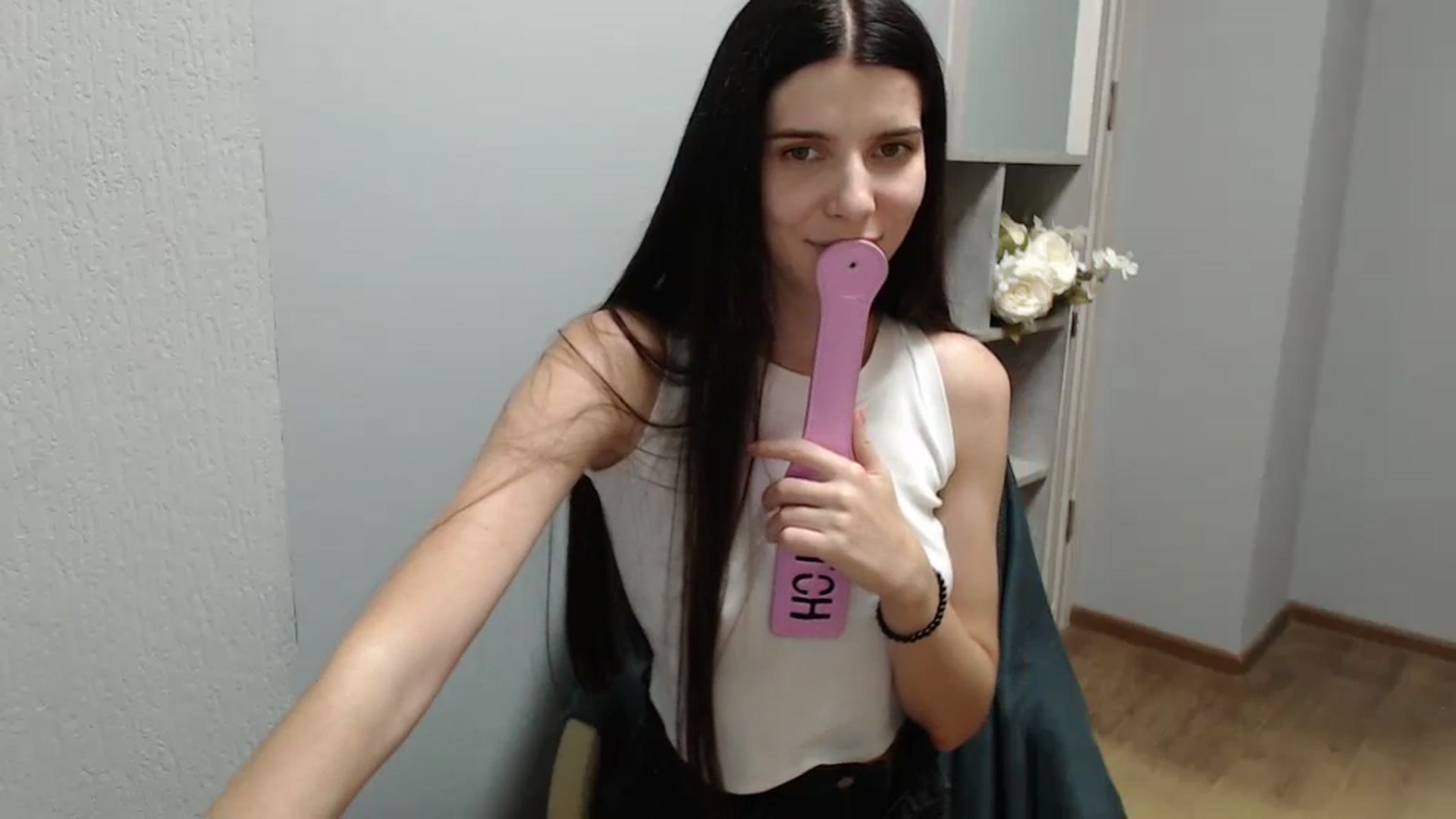Gallery image thumbnail from NicoleVon's myfreecams stream on, 08/23/2024, 13:19 image 9 of 20