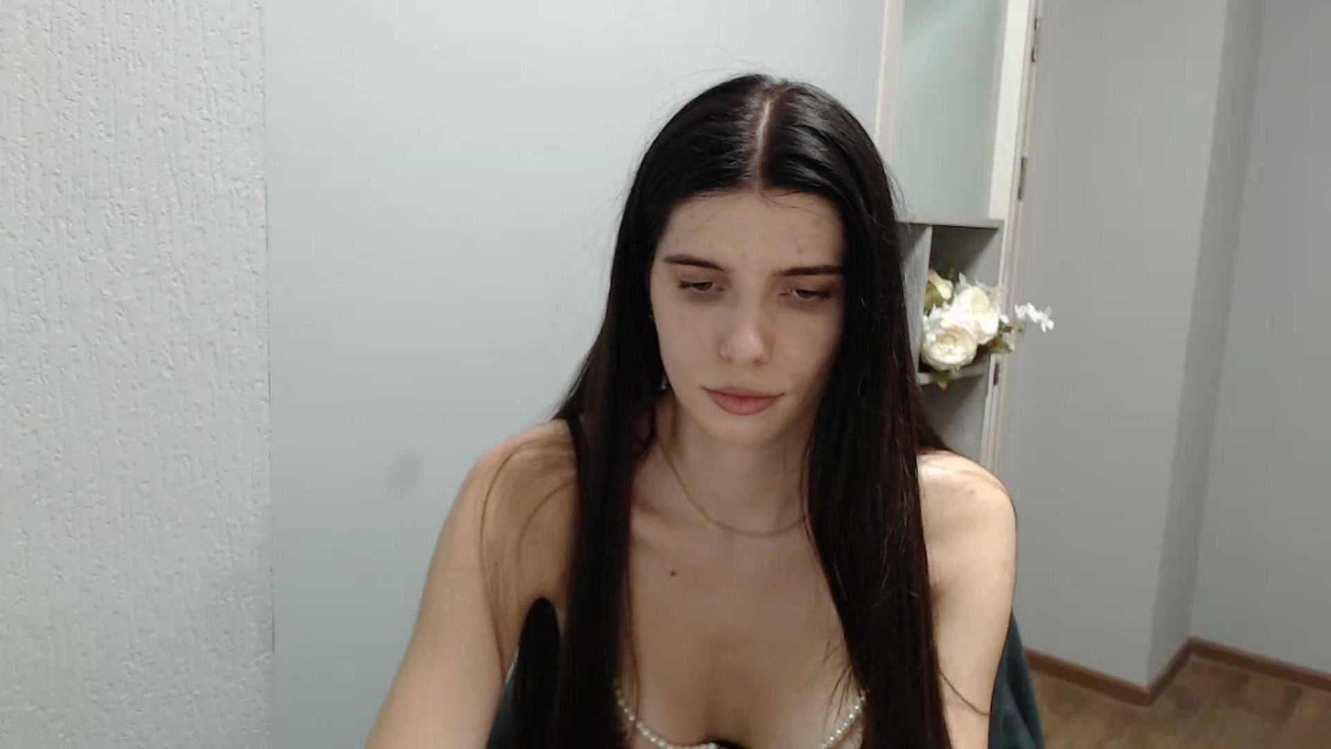 Gallery image thumbnail from NicoleVon's myfreecams stream on, 08/26/2024, 10:39 image 1 of 20