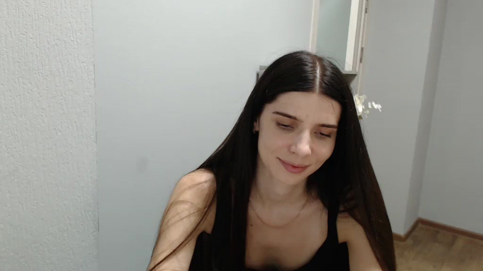 Gallery image thumbnail from NicoleVon's myfreecams stream on, 08/28/2024, 10:26 image 11 of 20