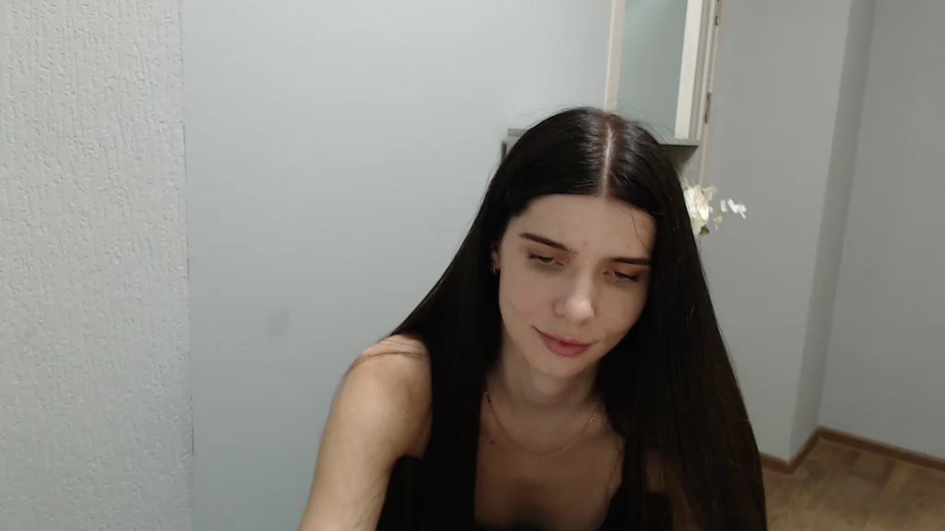 Gallery image thumbnail from NicoleVon's myfreecams stream on, 08/28/2024, 10:26 image 13 of 20