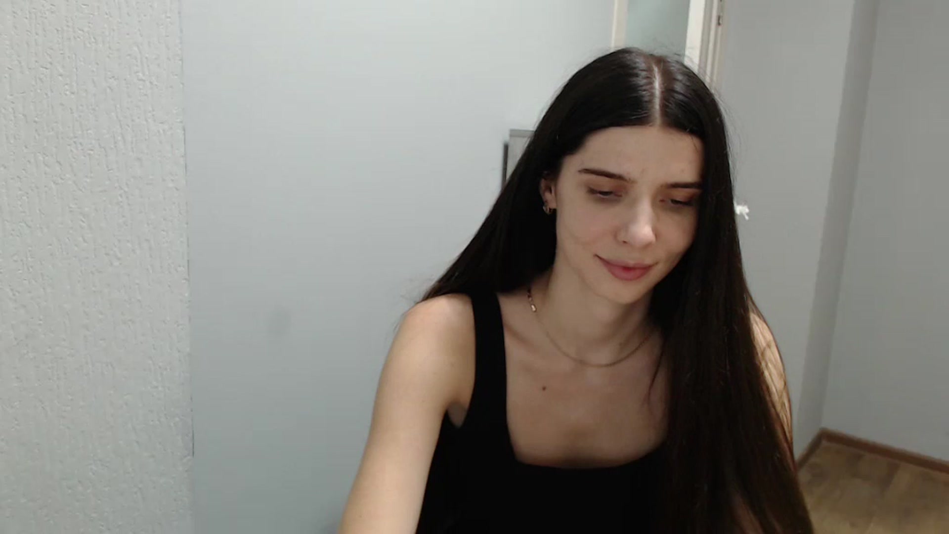Gallery image thumbnail from NicoleVon's myfreecams stream on, 08/28/2024, 10:26 image 7 of 20