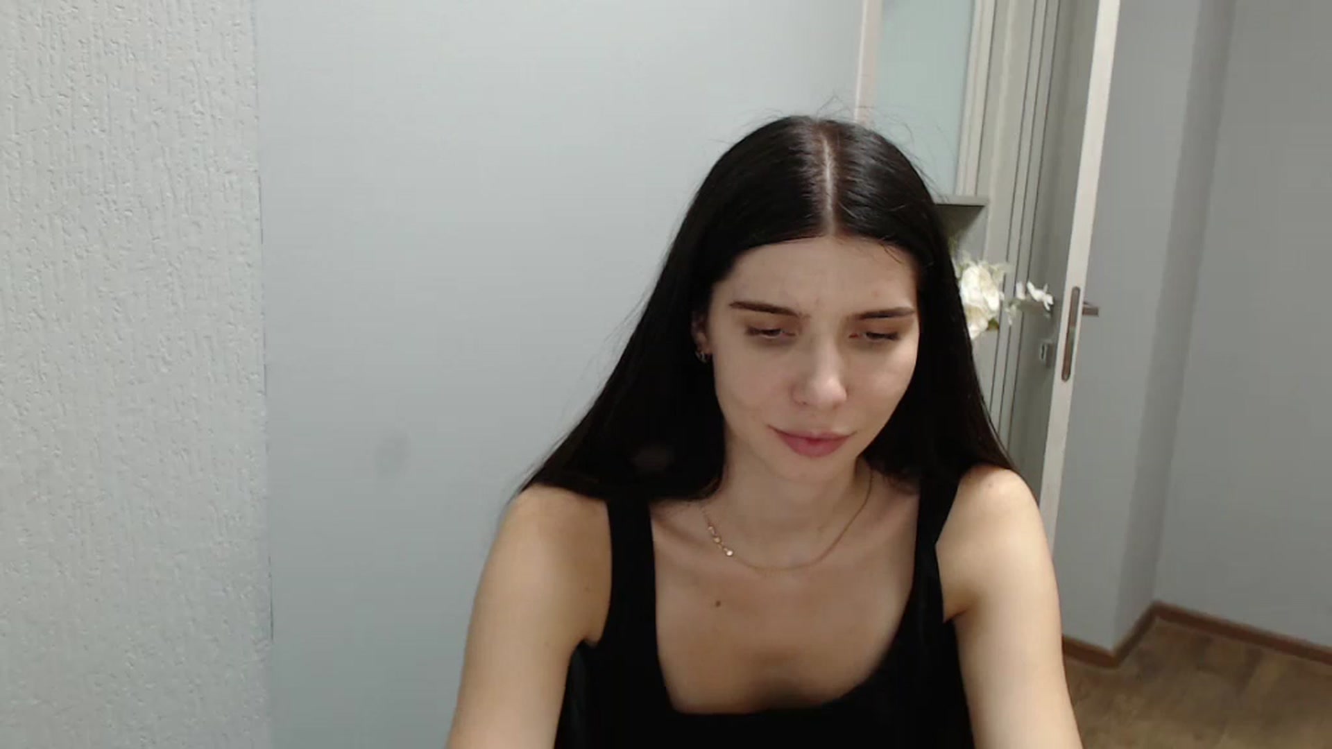 Gallery image thumbnail from NicoleVon's myfreecams stream on, 08/28/2024, 11:03 image 2 of 20