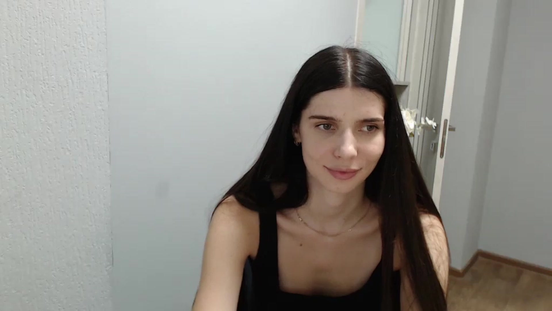 Gallery image thumbnail from NicoleVon's myfreecams stream on, 08/28/2024, 11:03 image 8 of 20