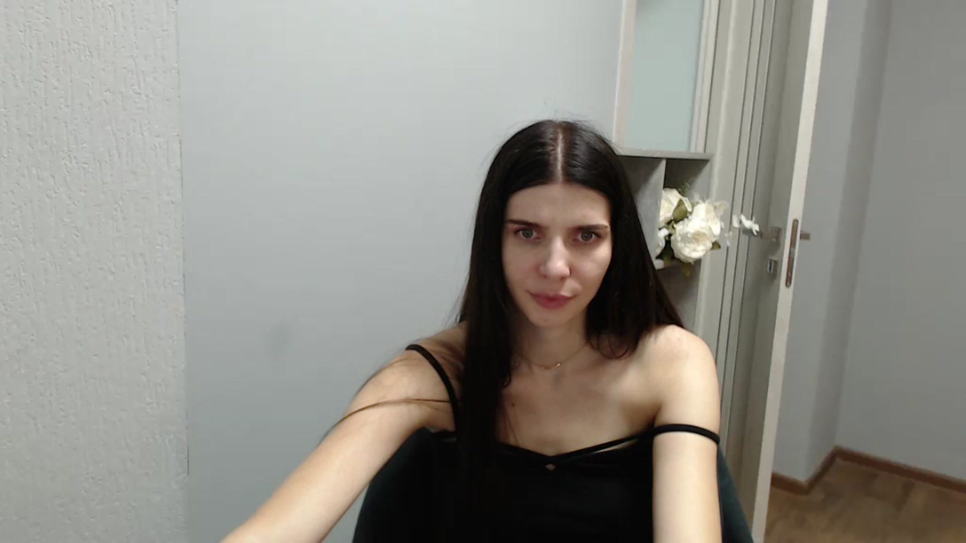 Gallery image thumbnail from NicoleVon's myfreecams stream on, 08/28/2024, 12:14 image 2 of 20