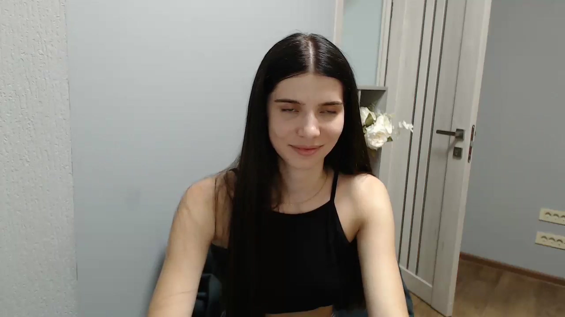 Gallery image thumbnail from NicoleVon's myfreecams stream on, 08/31/2024, 11:41 image 12 of 20