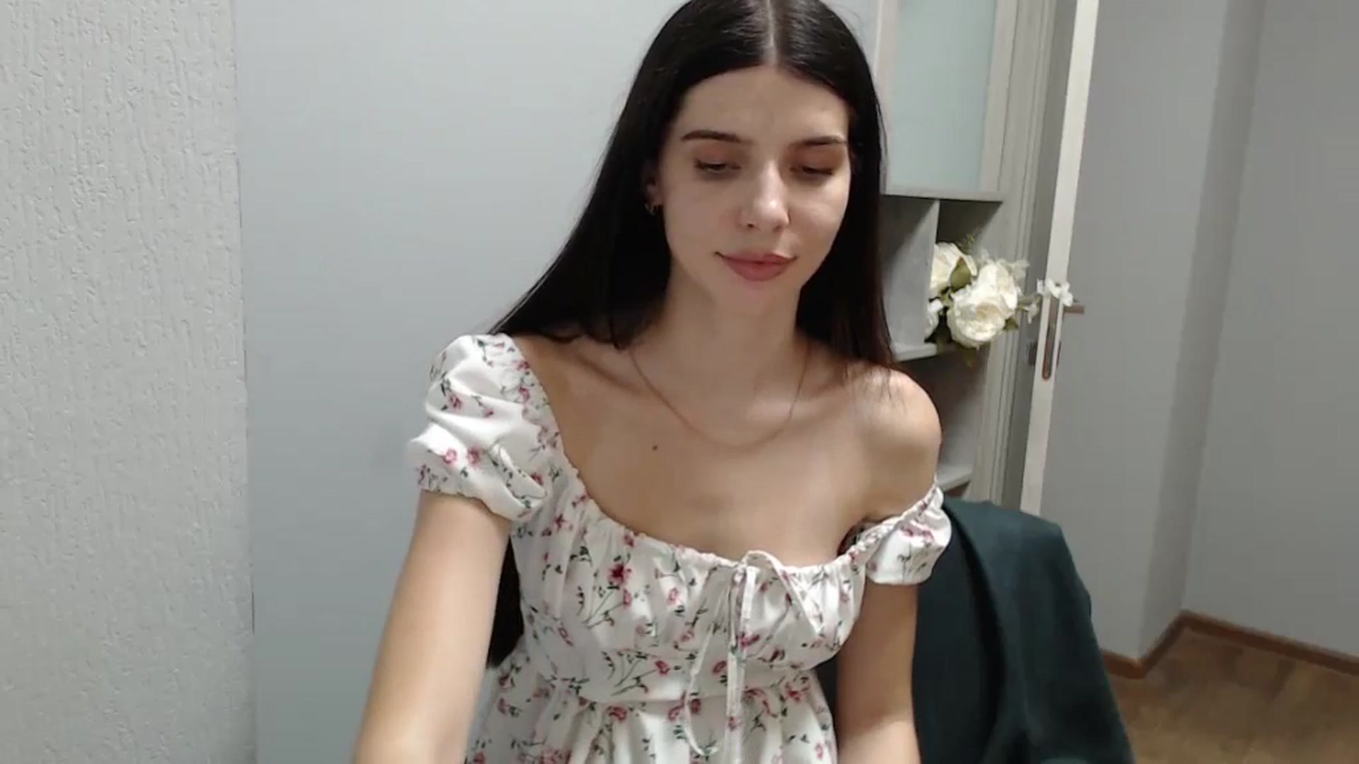 Gallery image thumbnail from NicoleVon's myfreecams stream on, 09/01/2024, 09:19 image 16 of 20
