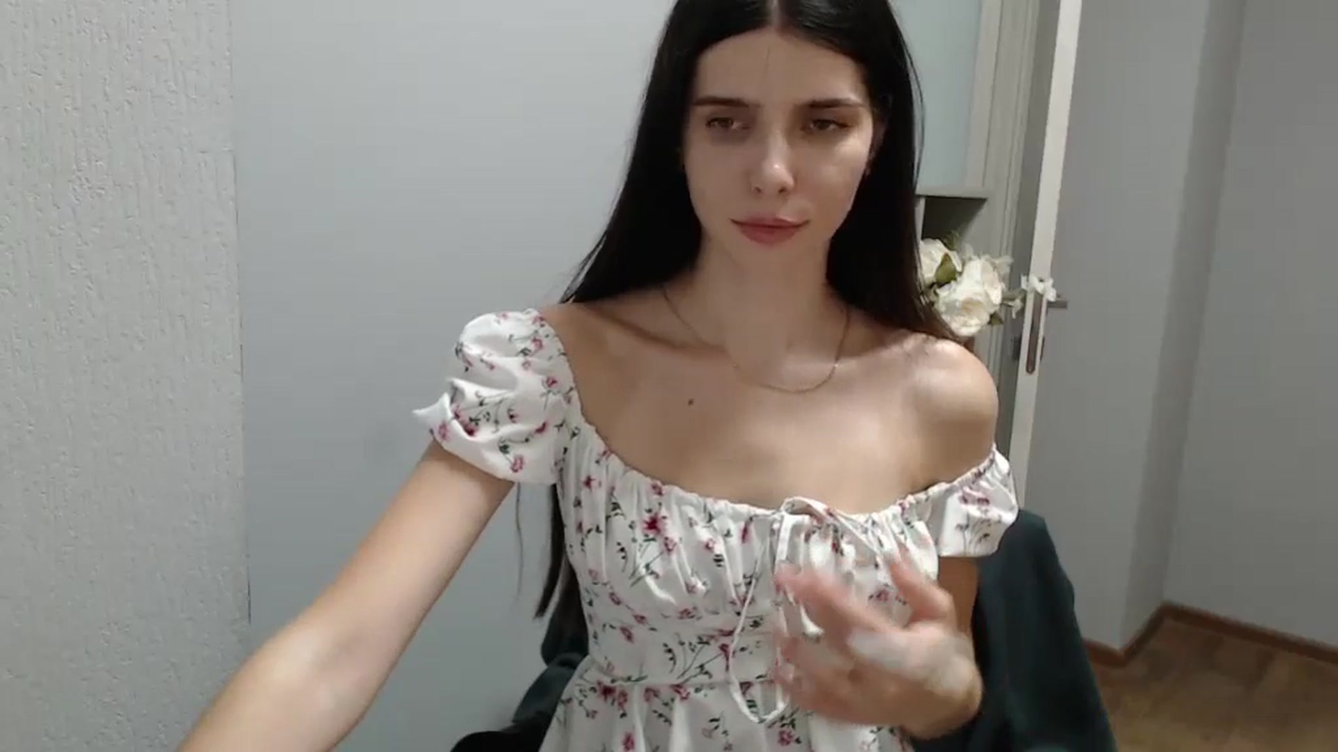 Gallery image thumbnail from NicoleVon's myfreecams stream on, 09/01/2024, 09:19 image 12 of 20