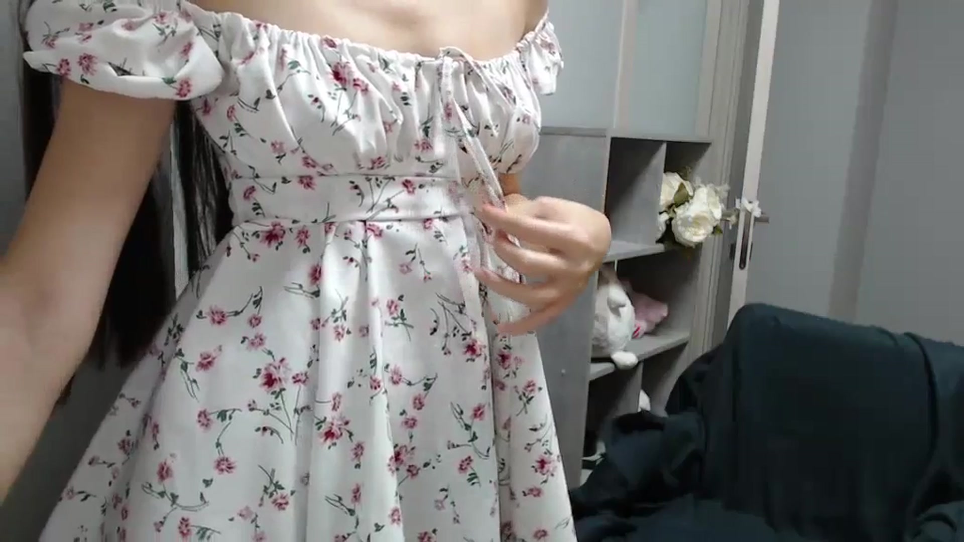 Gallery image thumbnail from NicoleVon's myfreecams stream on, 09/01/2024, 09:19 image 10 of 20