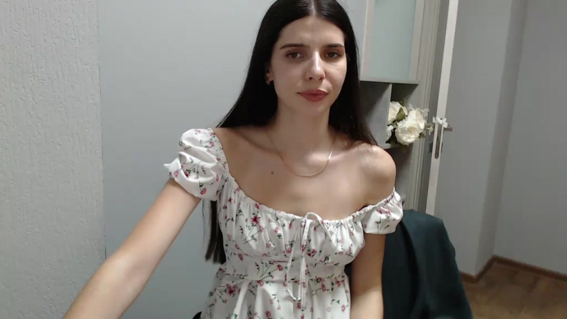 Gallery image thumbnail from NicoleVon's myfreecams stream on, 09/01/2024, 09:19 image 13 of 20