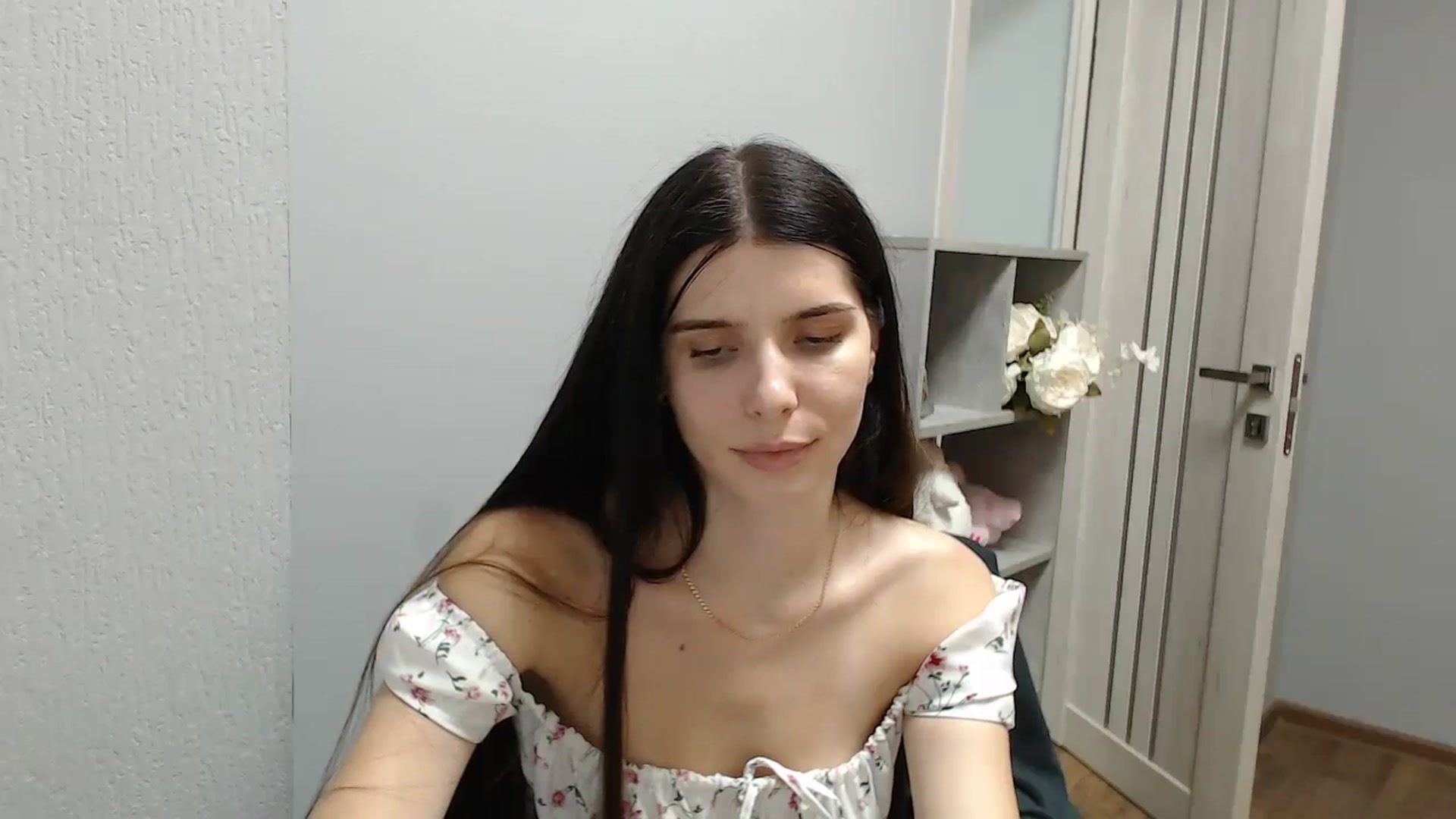 Gallery image thumbnail from NicoleVon's myfreecams stream on, 09/01/2024, 11:21 image 11 of 20