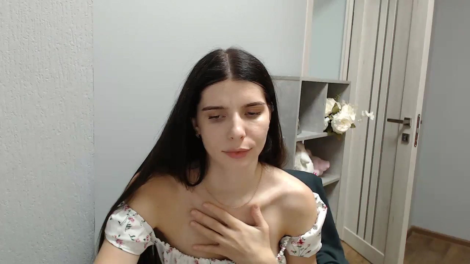 Gallery image thumbnail from NicoleVon's myfreecams stream on, 09/01/2024, 11:21 image 3 of 20