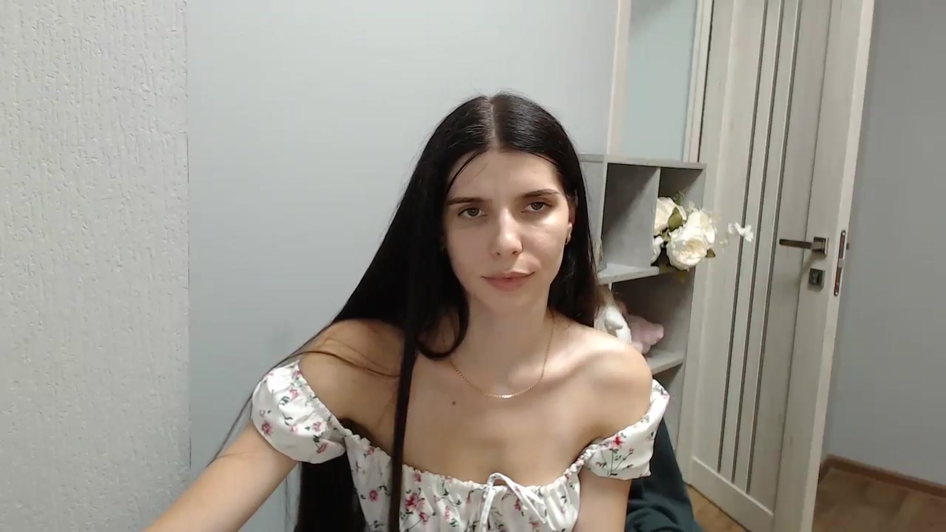 Gallery image thumbnail from NicoleVon's myfreecams stream on, 09/01/2024, 11:21 image 10 of 20