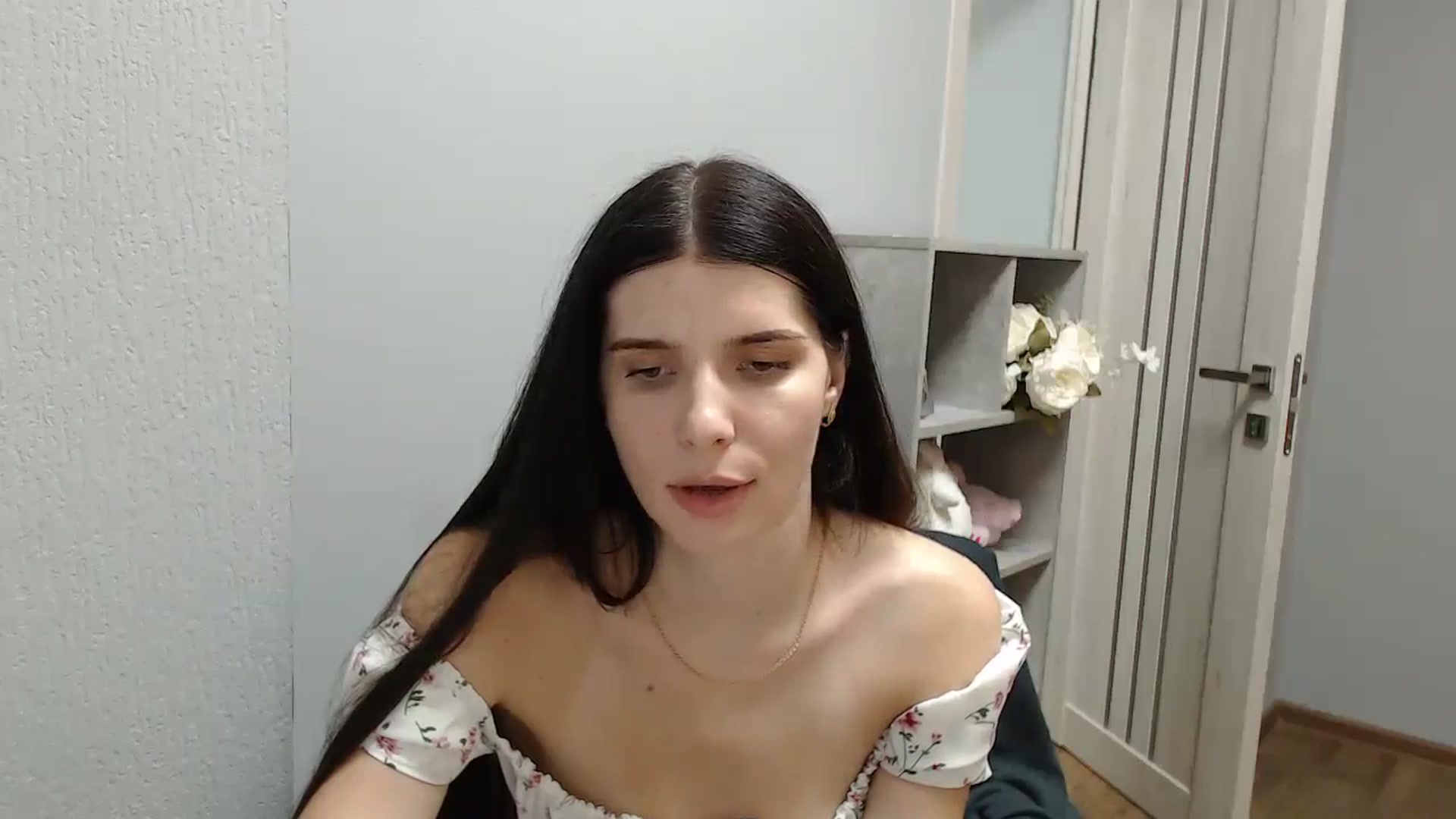 Gallery image thumbnail from NicoleVon's myfreecams stream on, 09/01/2024, 11:21 image 6 of 20