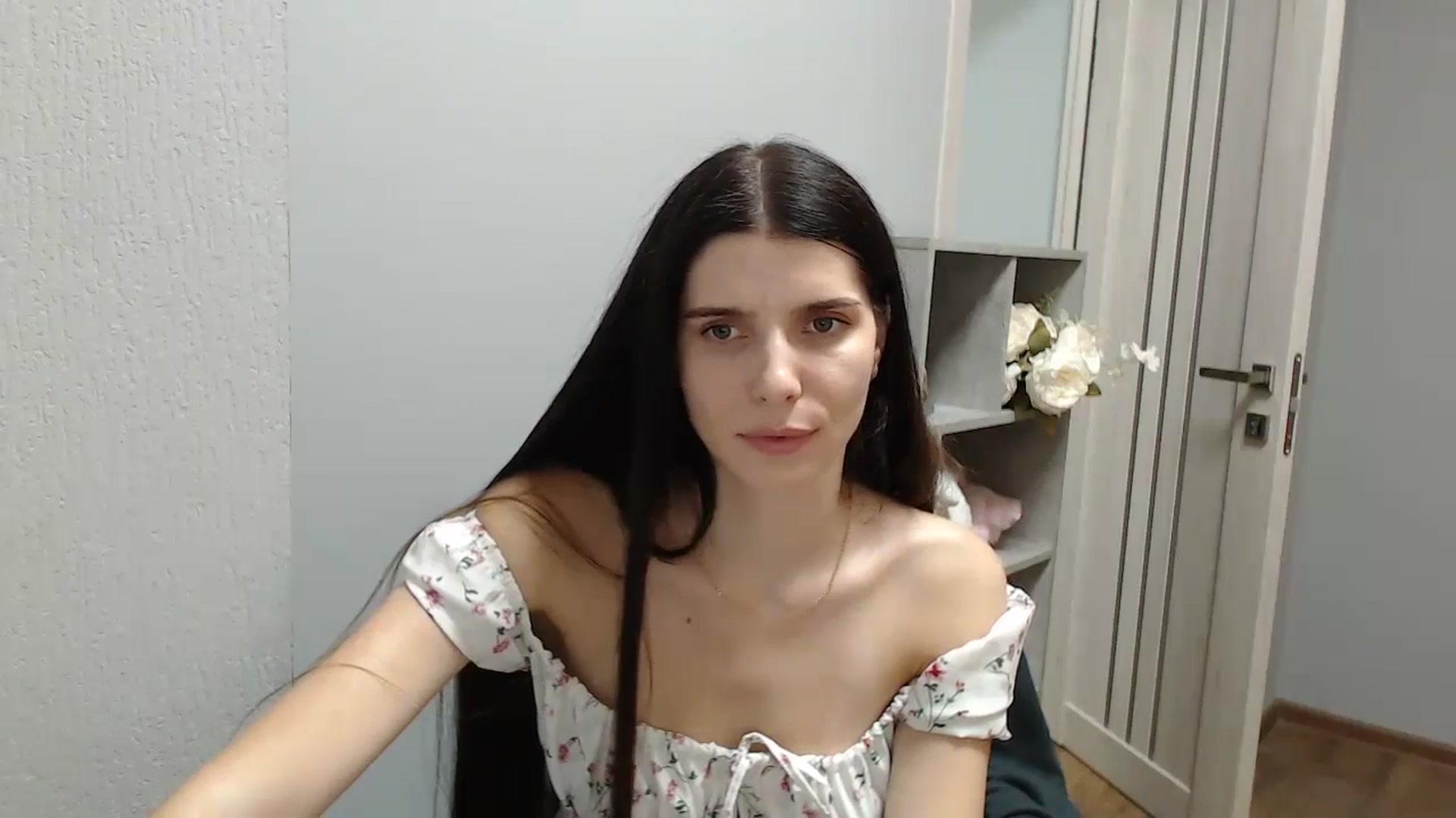 Gallery image thumbnail from NicoleVon's myfreecams stream on, 09/01/2024, 11:21 image 14 of 20
