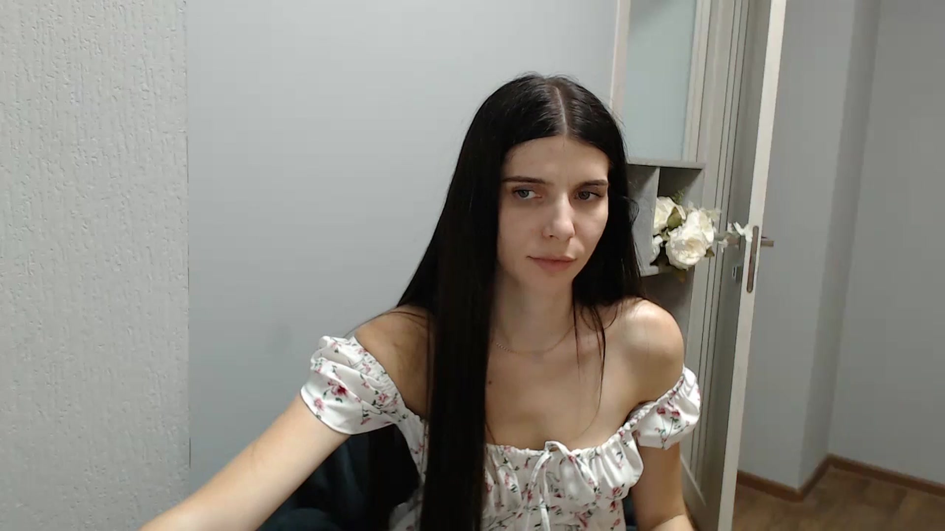 Gallery image thumbnail from NicoleVon's myfreecams stream on, 09/01/2024, 12:26 image 18 of 20