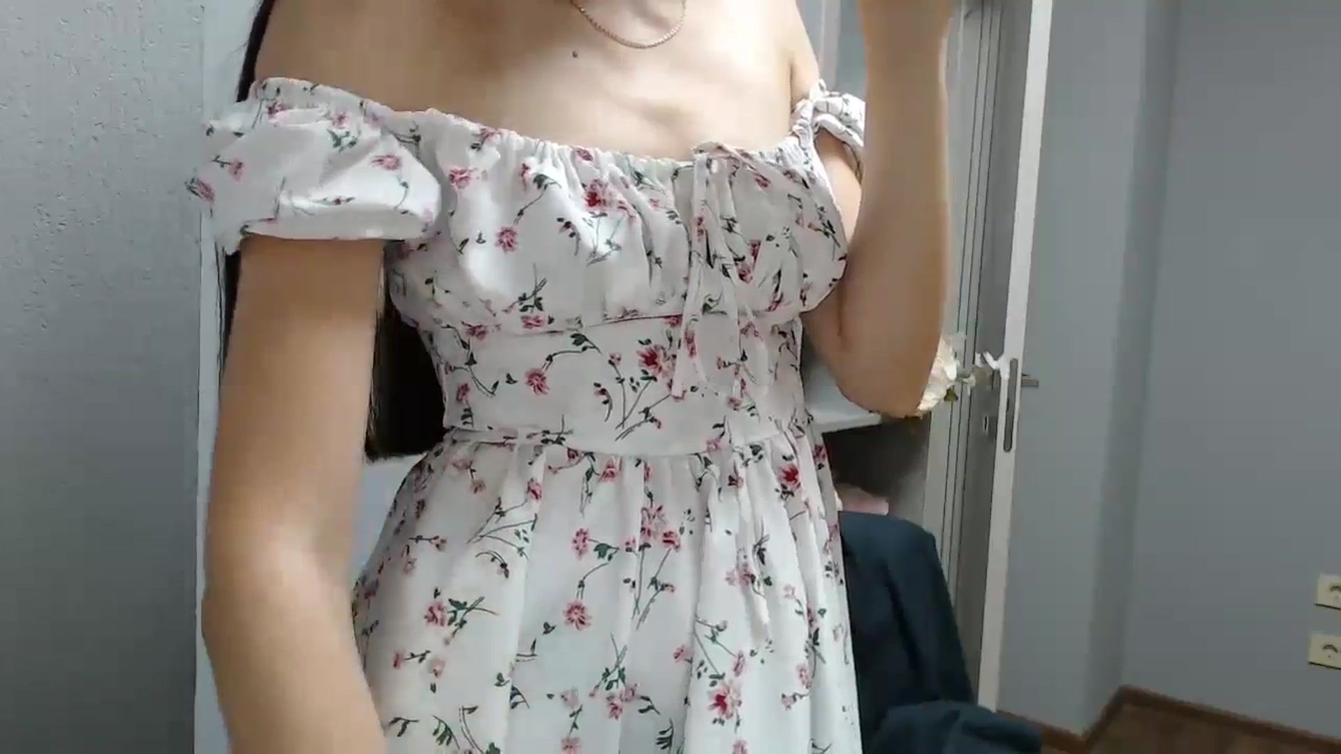 Gallery image thumbnail from NicoleVon's myfreecams stream on, 09/01/2024, 13:43 image 12 of 20