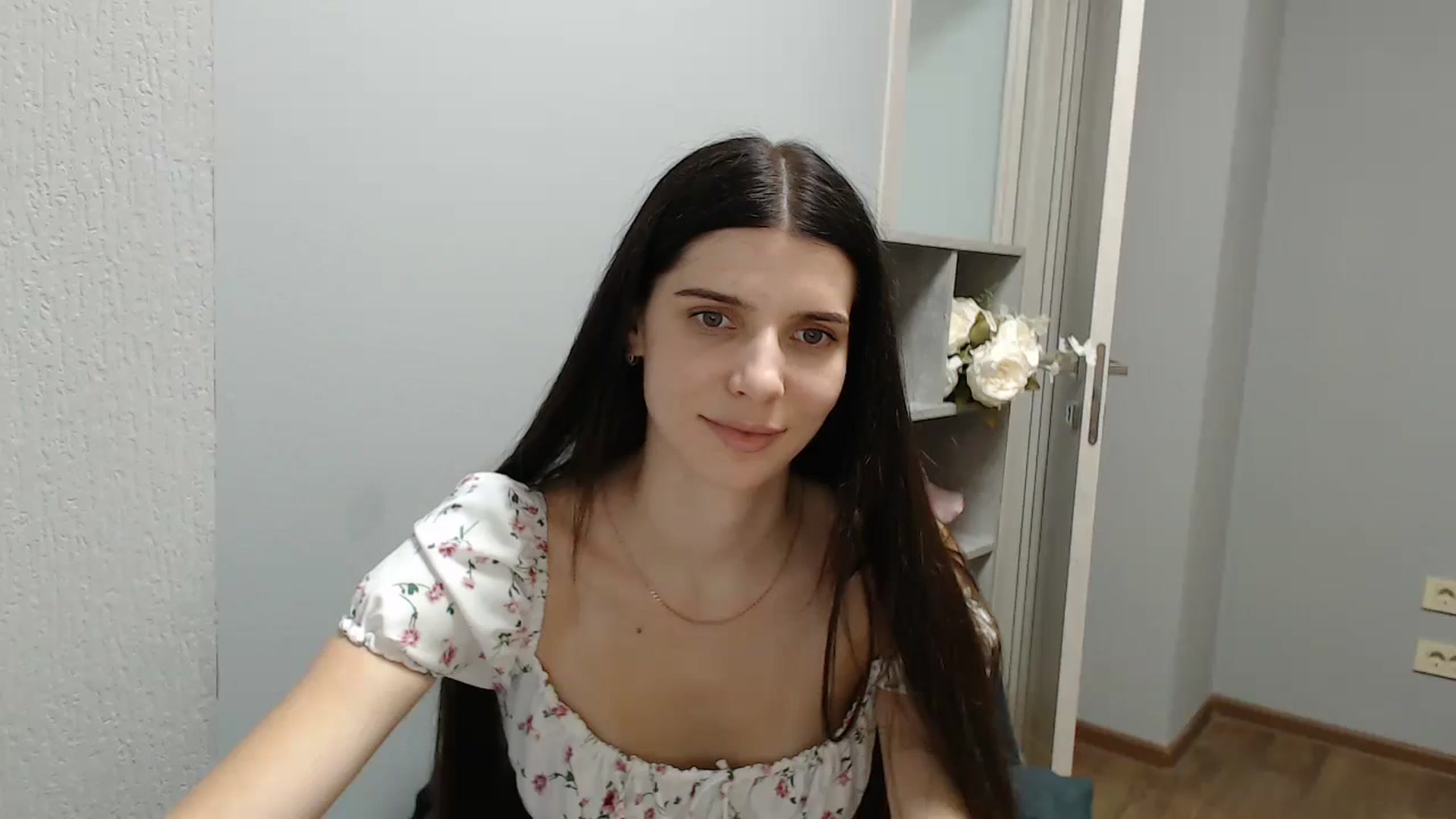 Gallery image thumbnail from NicoleVon's myfreecams stream on, 09/01/2024, 13:43 image 7 of 20