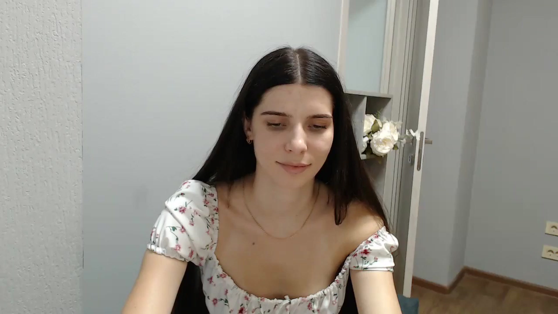 Gallery image thumbnail from NicoleVon's myfreecams stream on, 09/01/2024, 13:43 image 2 of 20