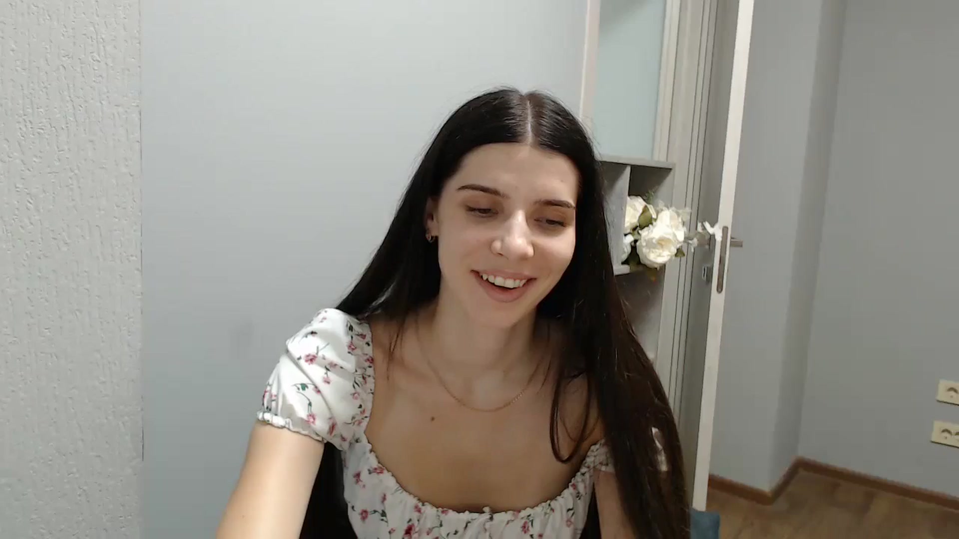 Gallery image thumbnail from NicoleVon's myfreecams stream on, 09/01/2024, 13:43 image 6 of 20