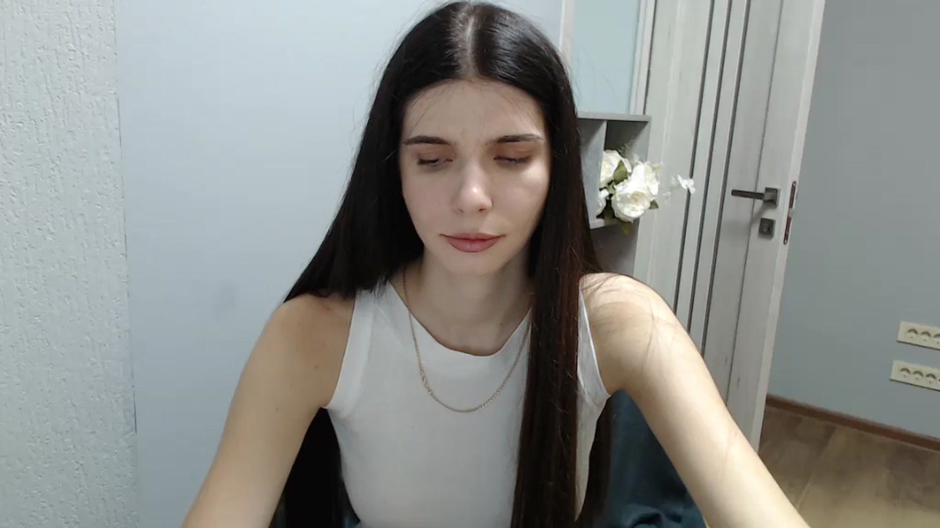 Gallery image thumbnail from NicoleVon's myfreecams stream on, 09/02/2024, 08:45 image 1 of 20