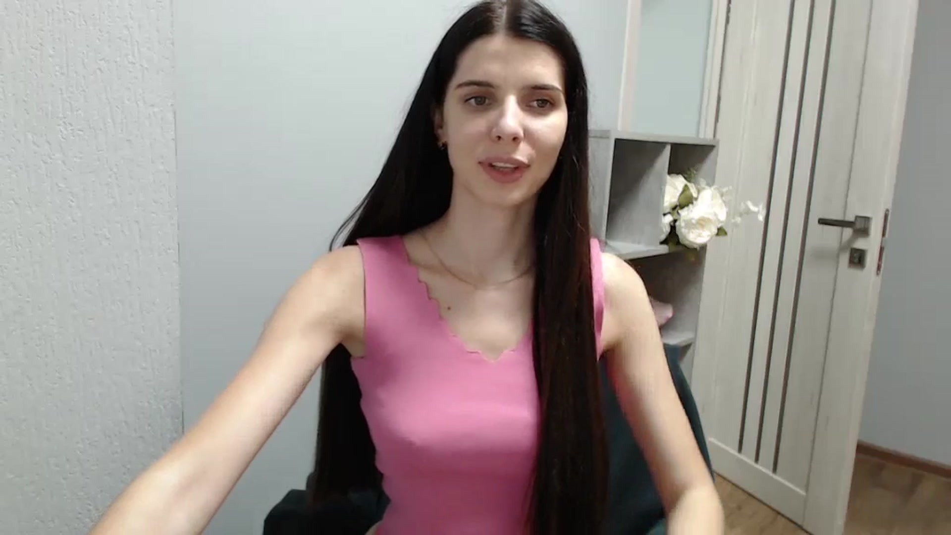 Gallery image thumbnail from NicoleVon's myfreecams stream on, 09/03/2024, 09:57 image 11 of 20