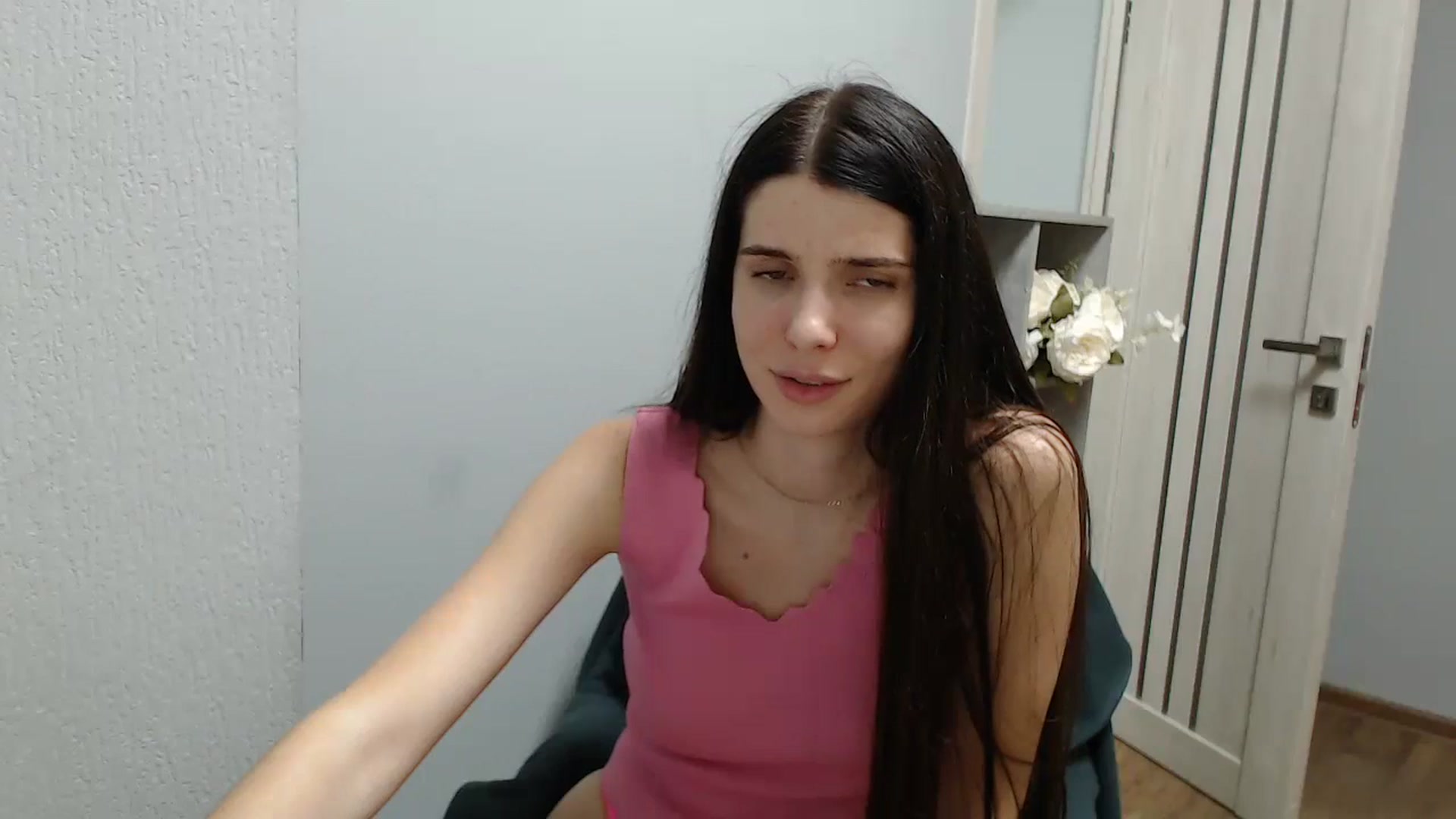 Gallery image thumbnail from NicoleVon's myfreecams stream on, 09/03/2024, 13:15 image 18 of 20