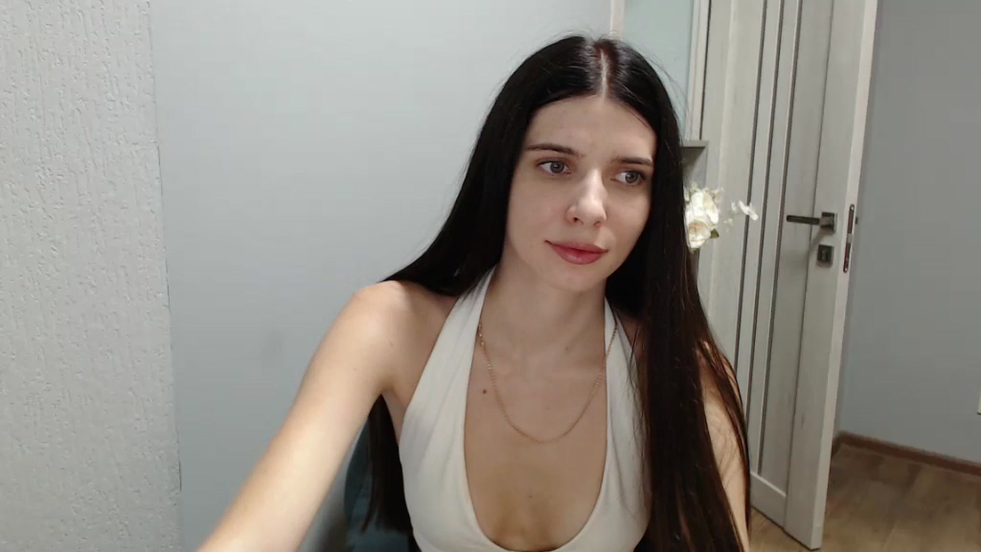 Gallery image thumbnail from NicoleVon's myfreecams stream on, 09/04/2024, 08:59 image 1 of 20