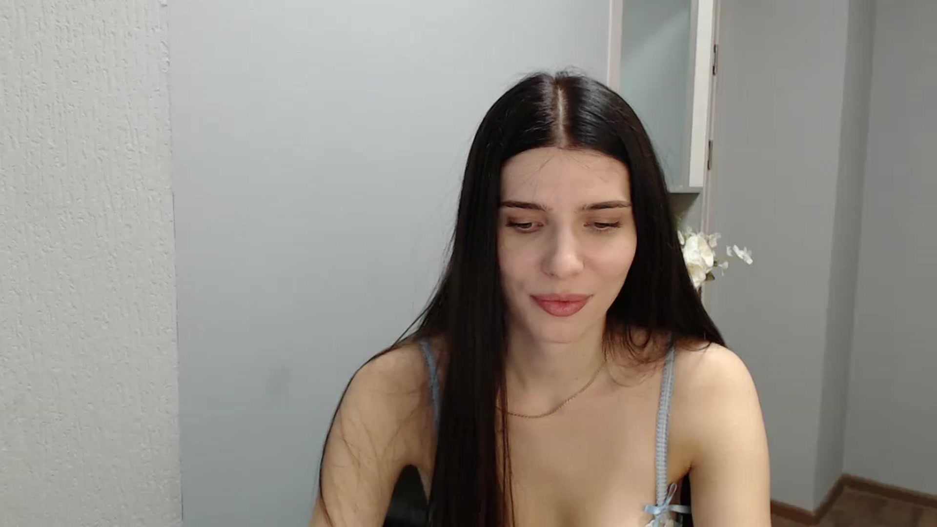 Gallery image thumbnail from NicoleVon's myfreecams stream on, 09/06/2024, 08:29 image 4 of 20