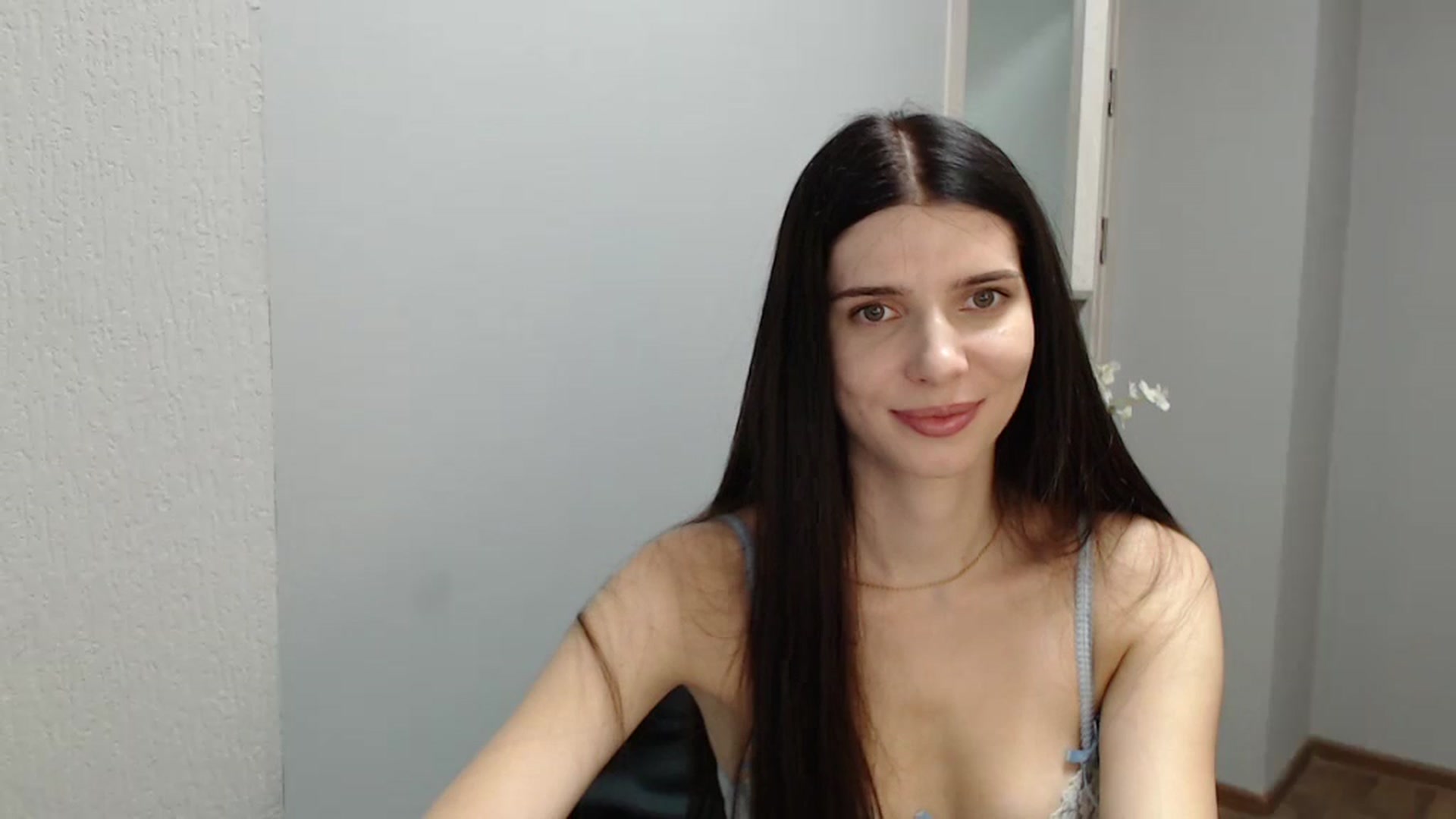 Gallery image thumbnail from NicoleVon's myfreecams stream on, 09/06/2024, 08:29 image 18 of 20