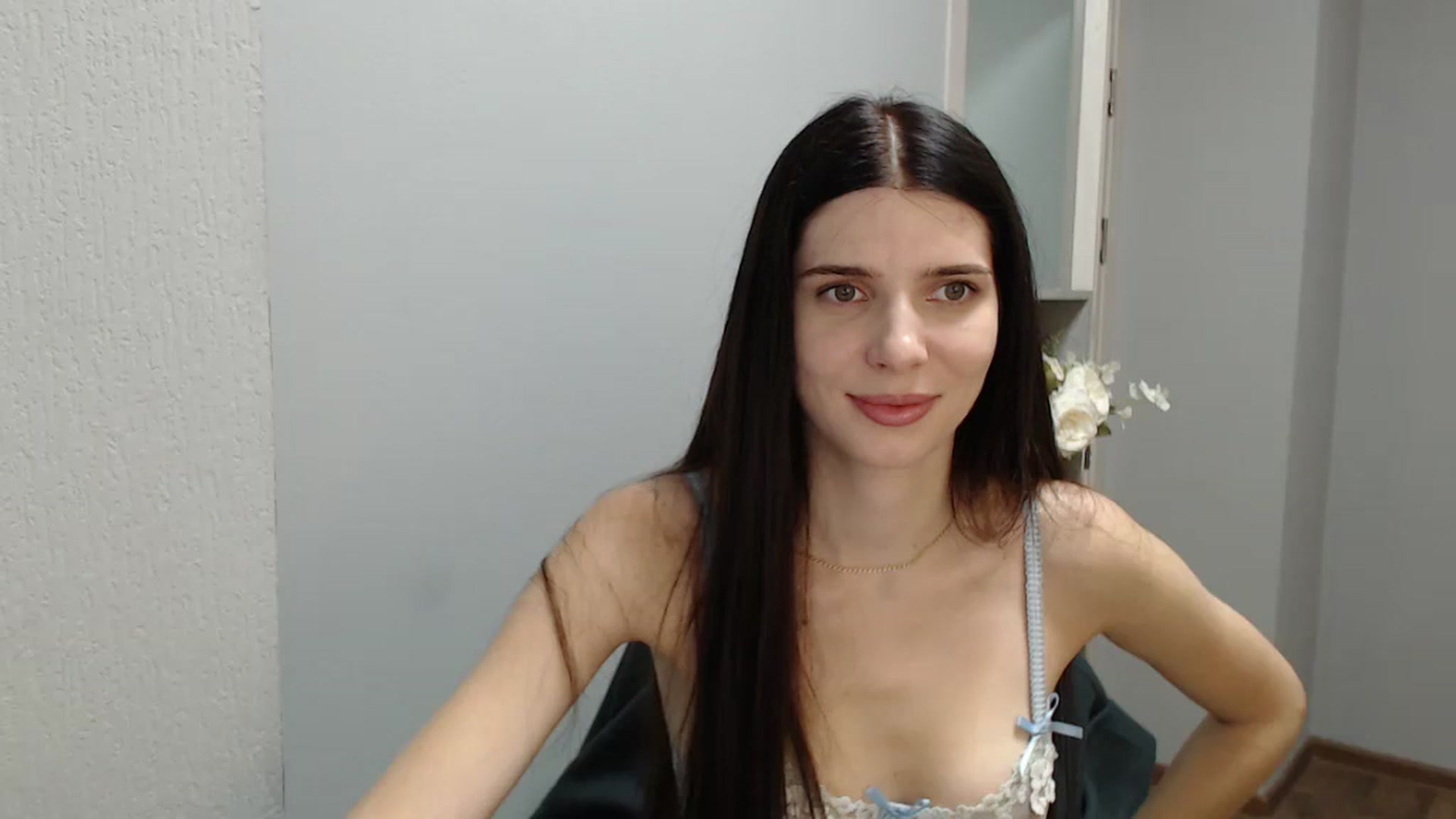 Gallery image thumbnail from NicoleVon's myfreecams stream on, 09/06/2024, 08:29 image 15 of 20