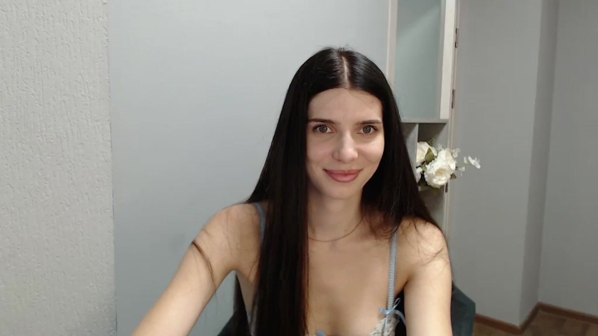 Gallery image thumbnail from NicoleVon's myfreecams stream on, 09/06/2024, 08:29 image 19 of 20
