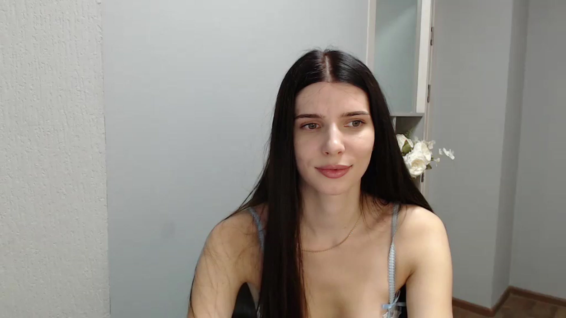 Gallery image thumbnail from NicoleVon's myfreecams stream on, 09/06/2024, 08:29 image 2 of 20
