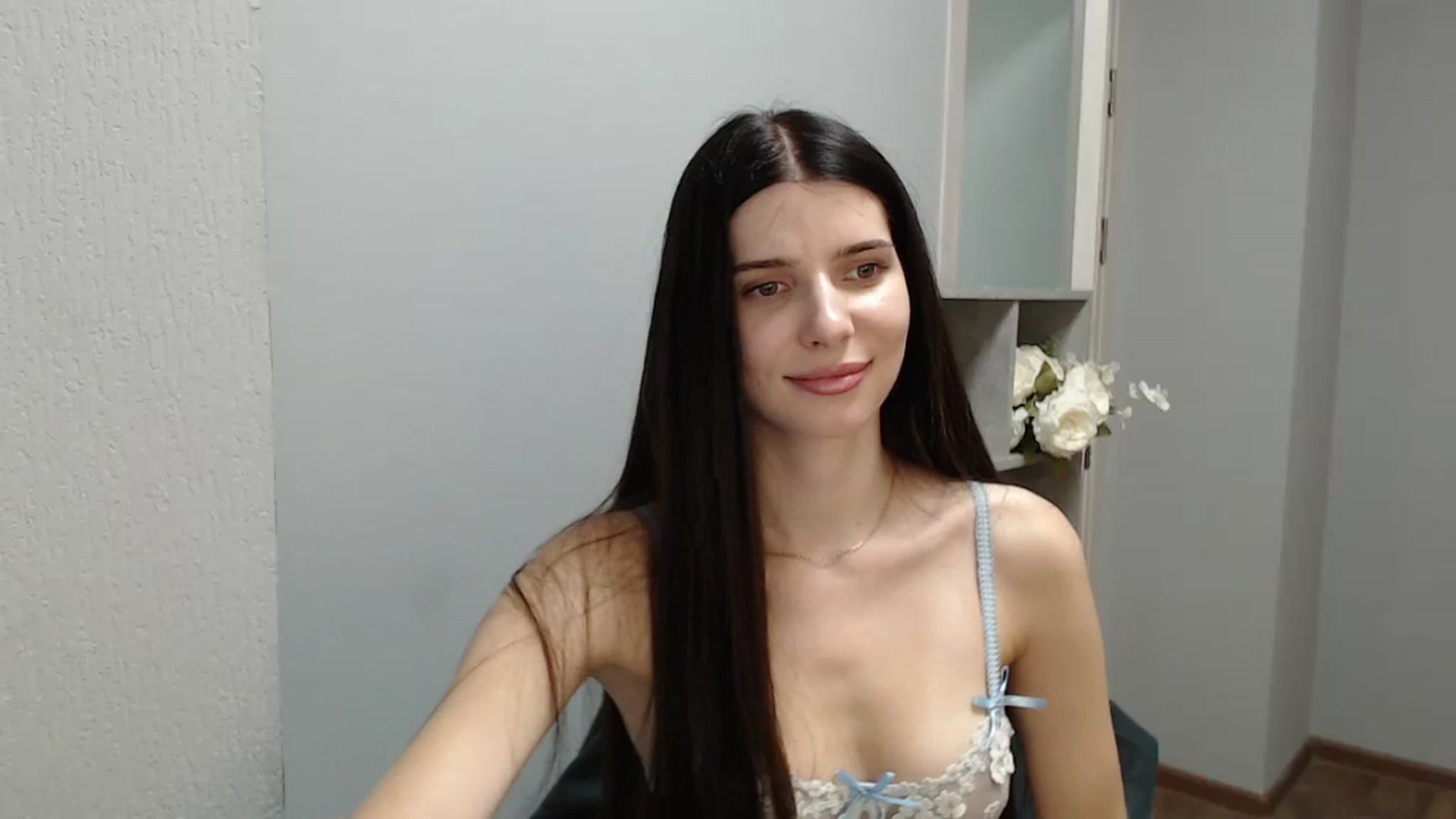 Gallery image thumbnail from NicoleVon's myfreecams stream on, 09/06/2024, 08:29 image 10 of 20