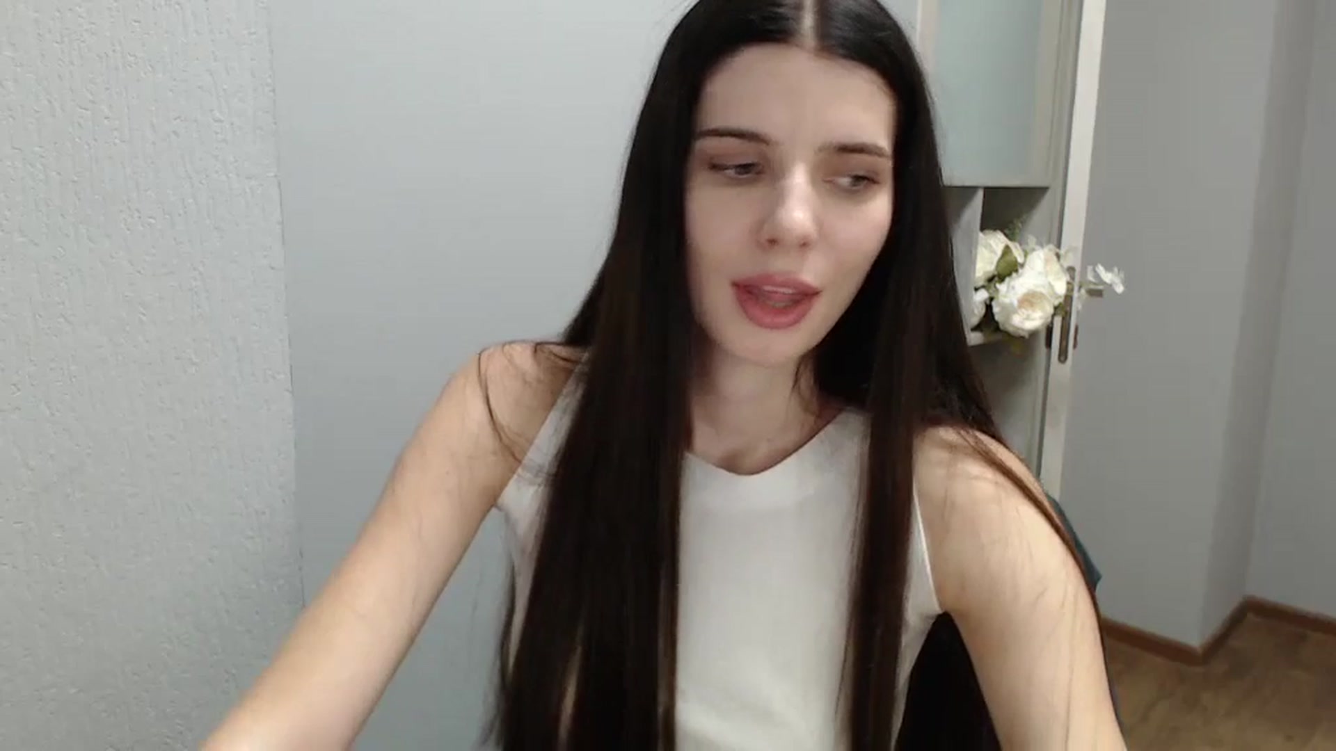 Gallery image thumbnail from NicoleVon's myfreecams stream on, 09/07/2024, 08:35 image 15 of 20