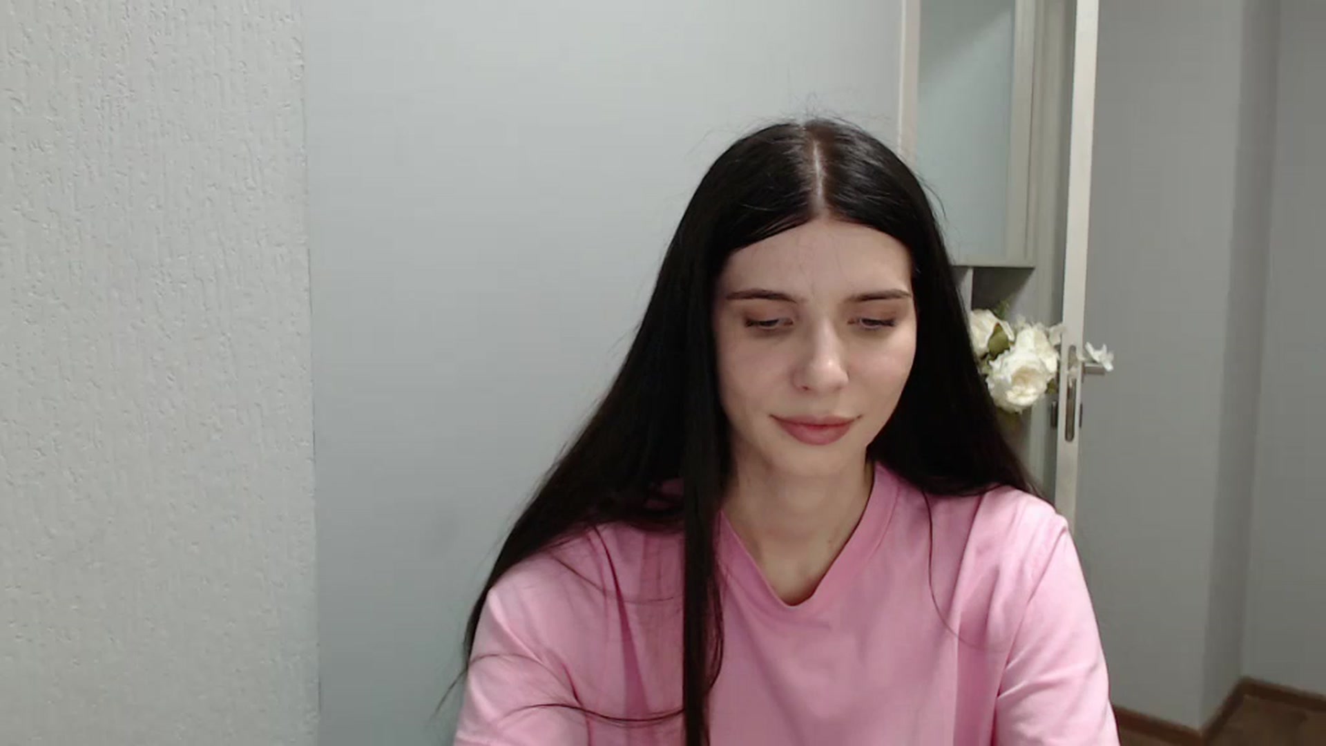 Gallery image thumbnail from NicoleVon's myfreecams stream on, 09/09/2024, 09:03 image 16 of 20