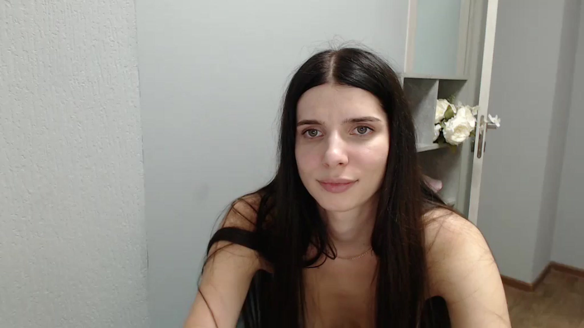 Gallery image thumbnail from NicoleVon's myfreecams stream on, 09/09/2024, 11:08 image 11 of 20
