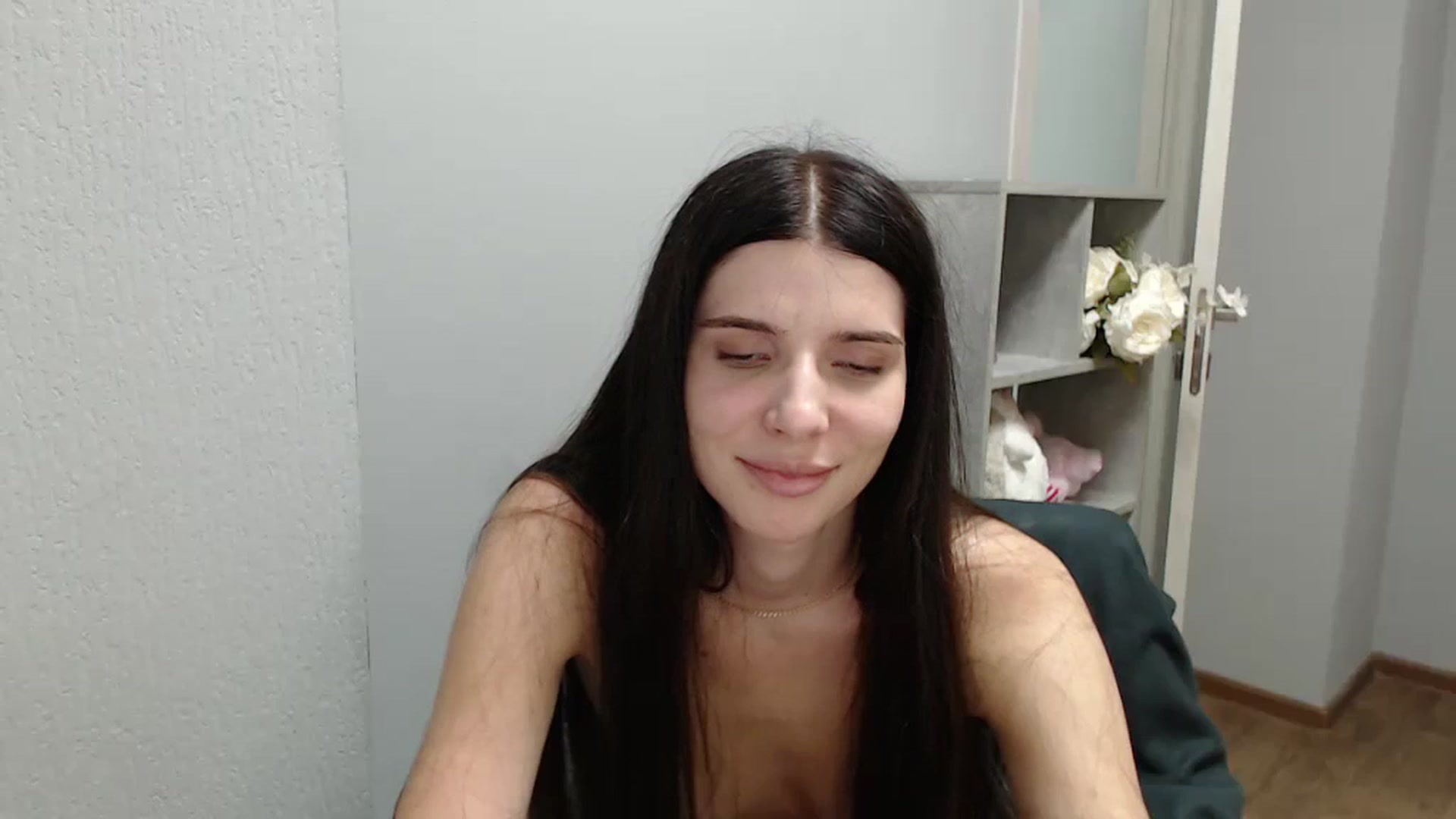 Gallery image thumbnail from NicoleVon's myfreecams stream on, 09/09/2024, 11:08 image 2 of 20