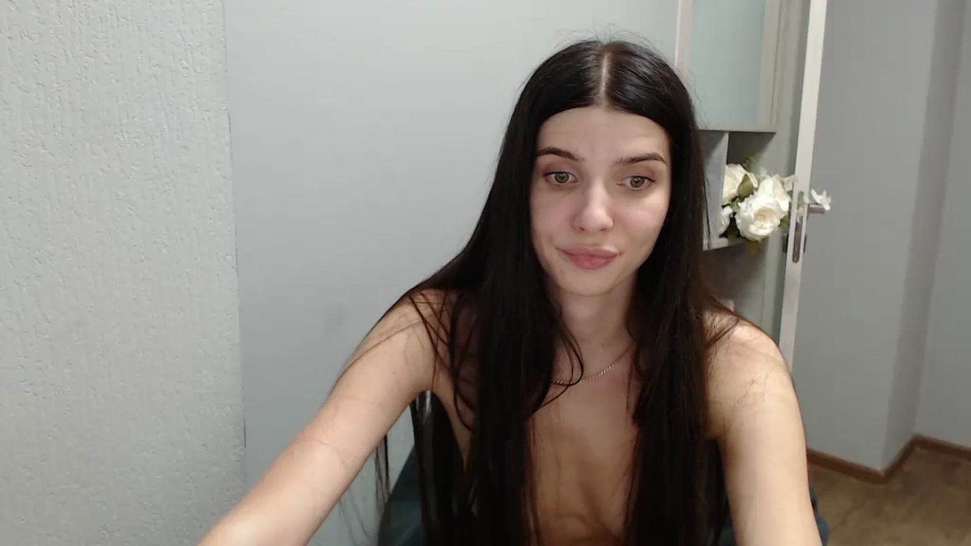 Gallery image thumbnail from NicoleVon's myfreecams stream on, 09/09/2024, 11:08 image 18 of 20