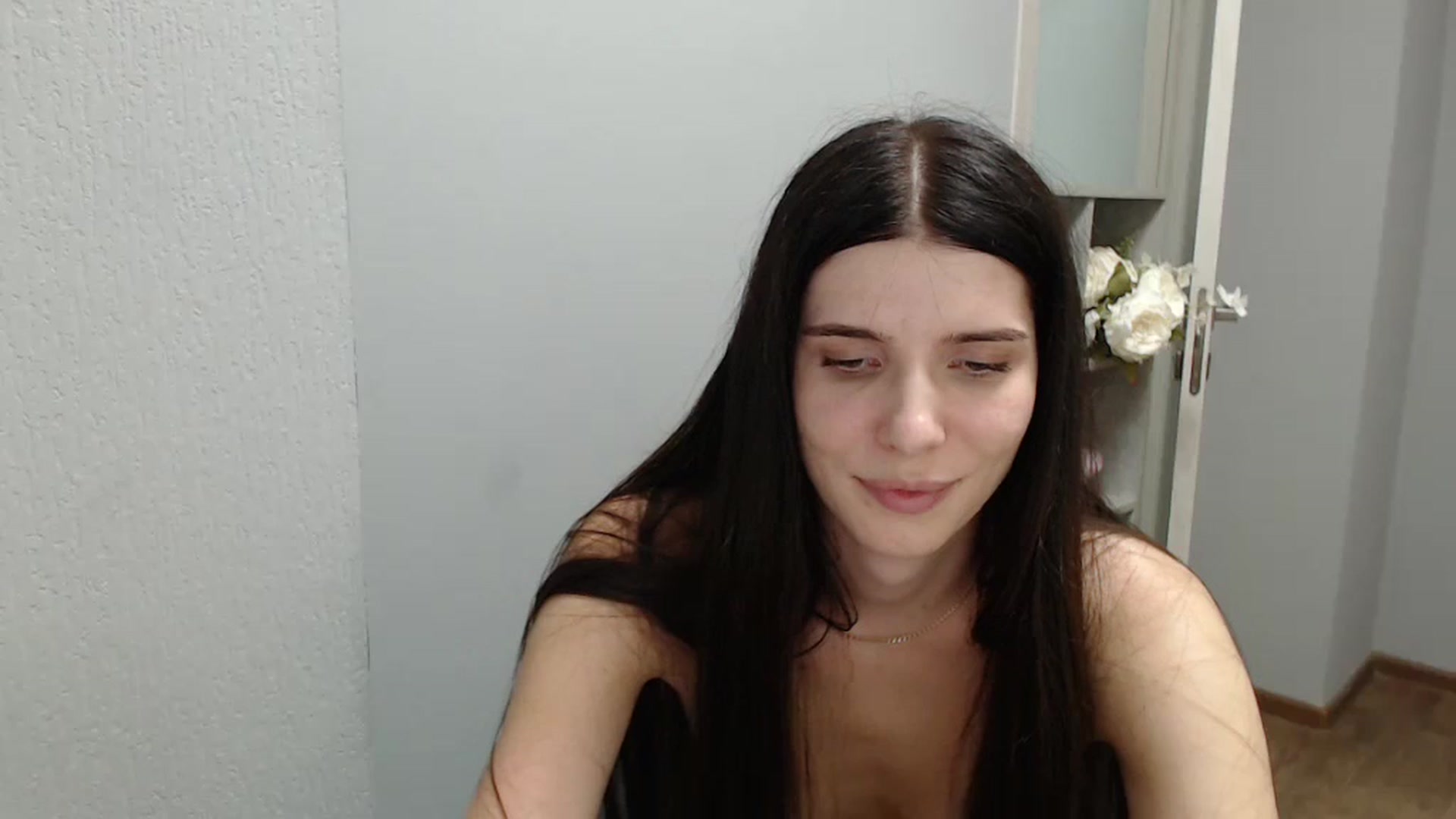 Gallery image thumbnail from NicoleVon's myfreecams stream on, 09/09/2024, 11:08 image 9 of 20
