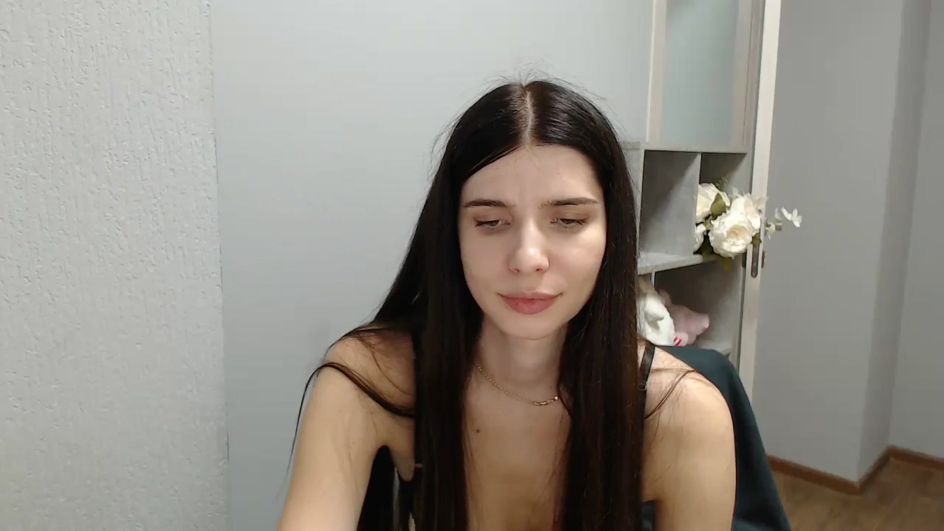 Gallery image thumbnail from NicoleVon's myfreecams stream on, 09/10/2024, 11:01 image 16 of 20