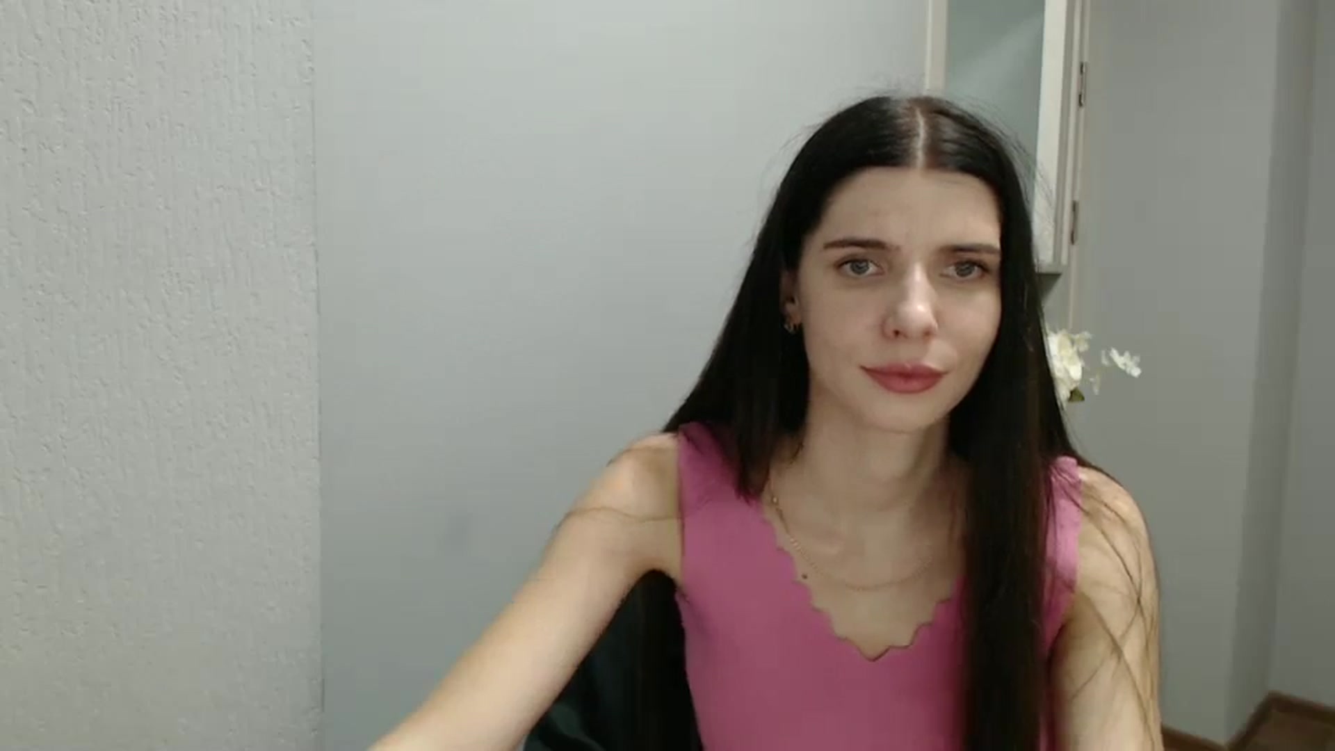 Gallery image thumbnail from NicoleVon's myfreecams stream on, 09/13/2024, 08:39 image 8 of 20