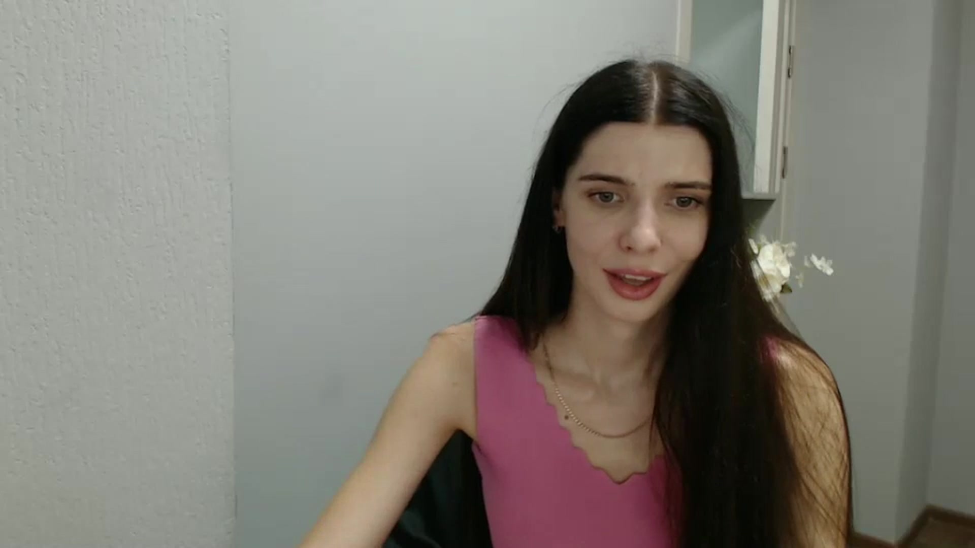 Gallery image thumbnail from NicoleVon's myfreecams stream on, 09/13/2024, 08:39 image 6 of 20