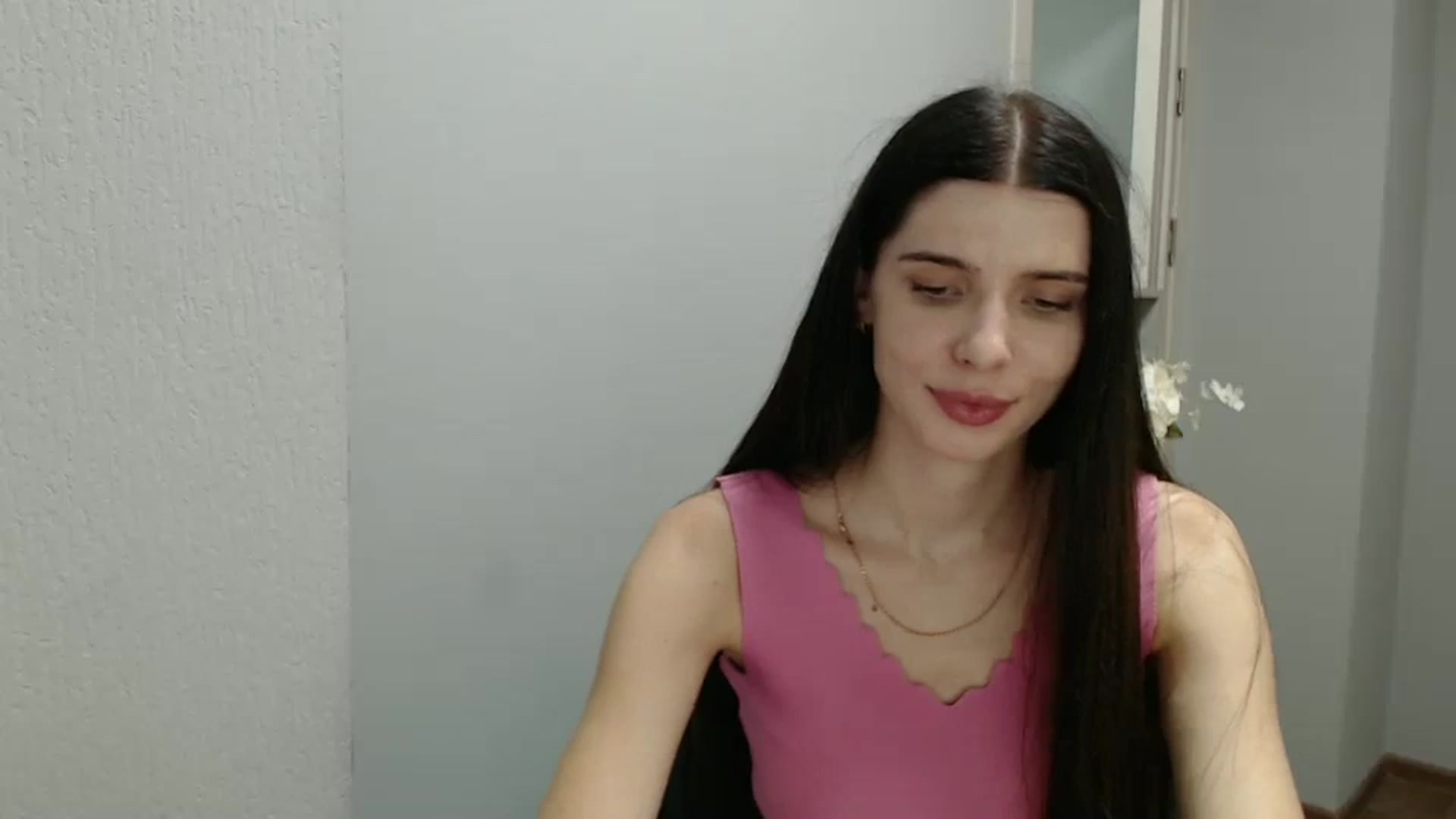 Gallery image thumbnail from NicoleVon's myfreecams stream on, 09/13/2024, 08:39 image 4 of 20