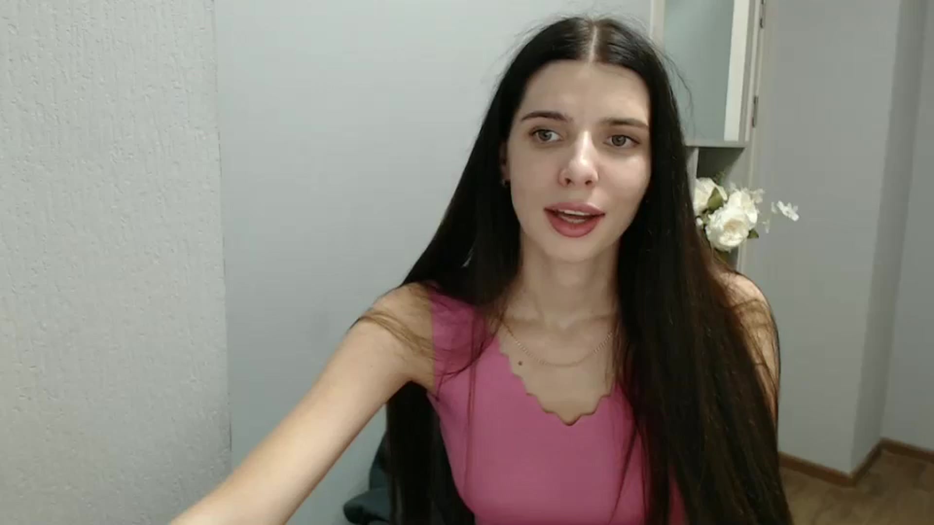 Gallery image thumbnail from NicoleVon's myfreecams stream on, 09/13/2024, 08:39 image 14 of 20