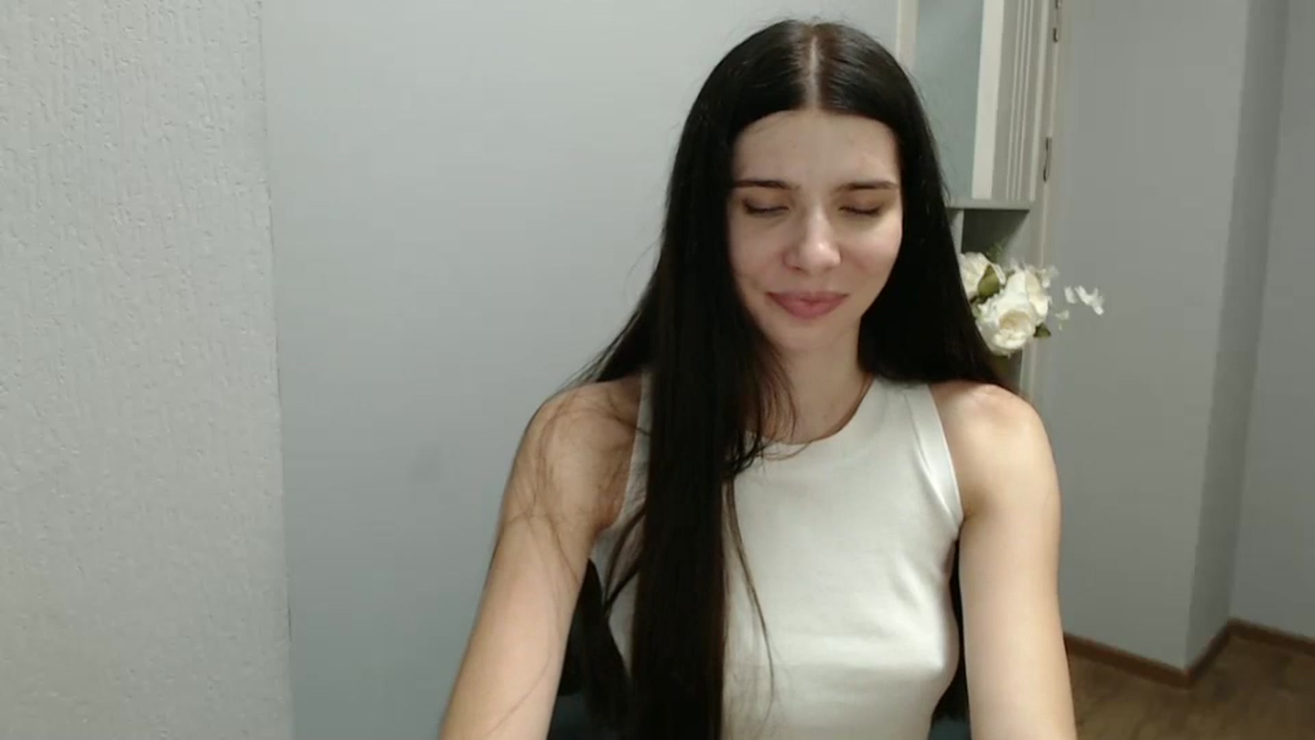 Gallery image thumbnail from NicoleVon's myfreecams stream on, 09/15/2024, 11:00 image 16 of 20