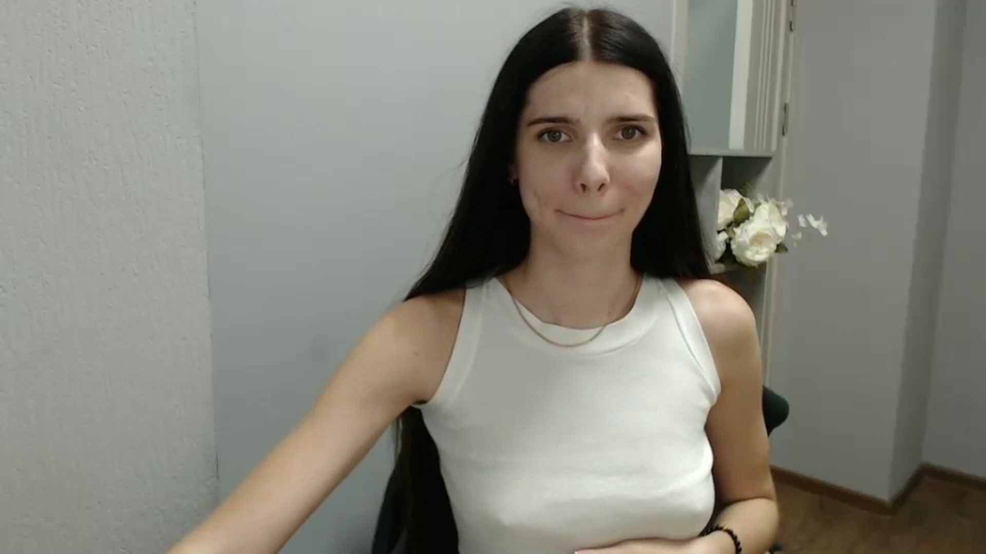 Gallery image thumbnail from NicoleVon's myfreecams stream on, 09/15/2024, 11:00 image 17 of 20
