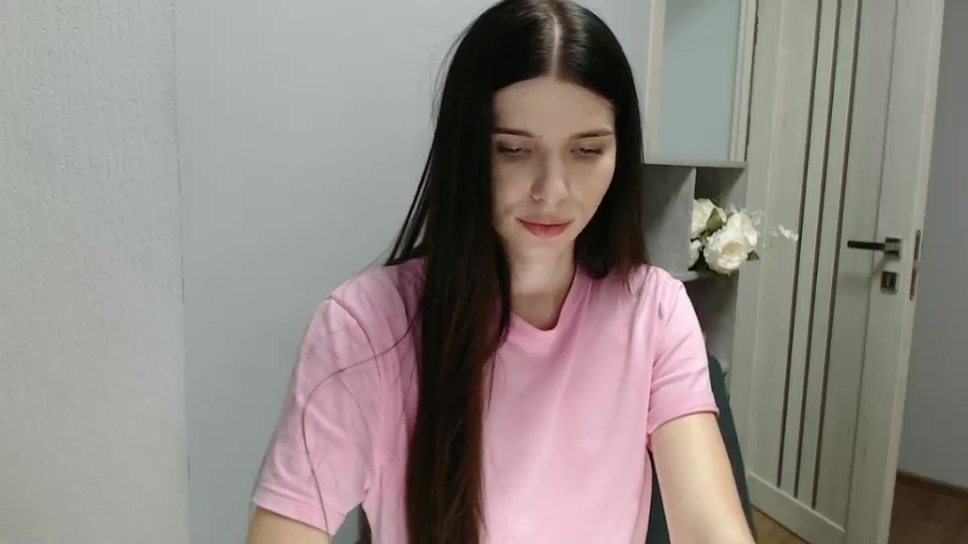 Gallery image thumbnail from NicoleVon's myfreecams stream on, 09/18/2024, 08:49 image 11 of 20