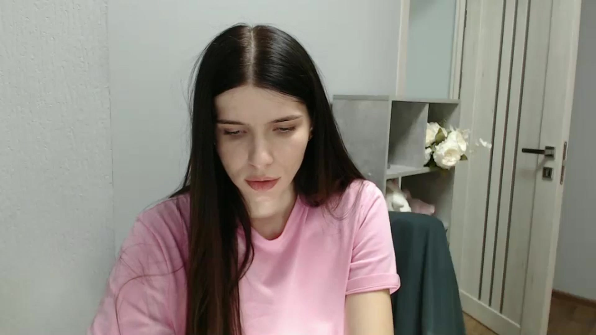 Gallery image thumbnail from NicoleVon's myfreecams stream on, 09/18/2024, 08:49 image 16 of 20