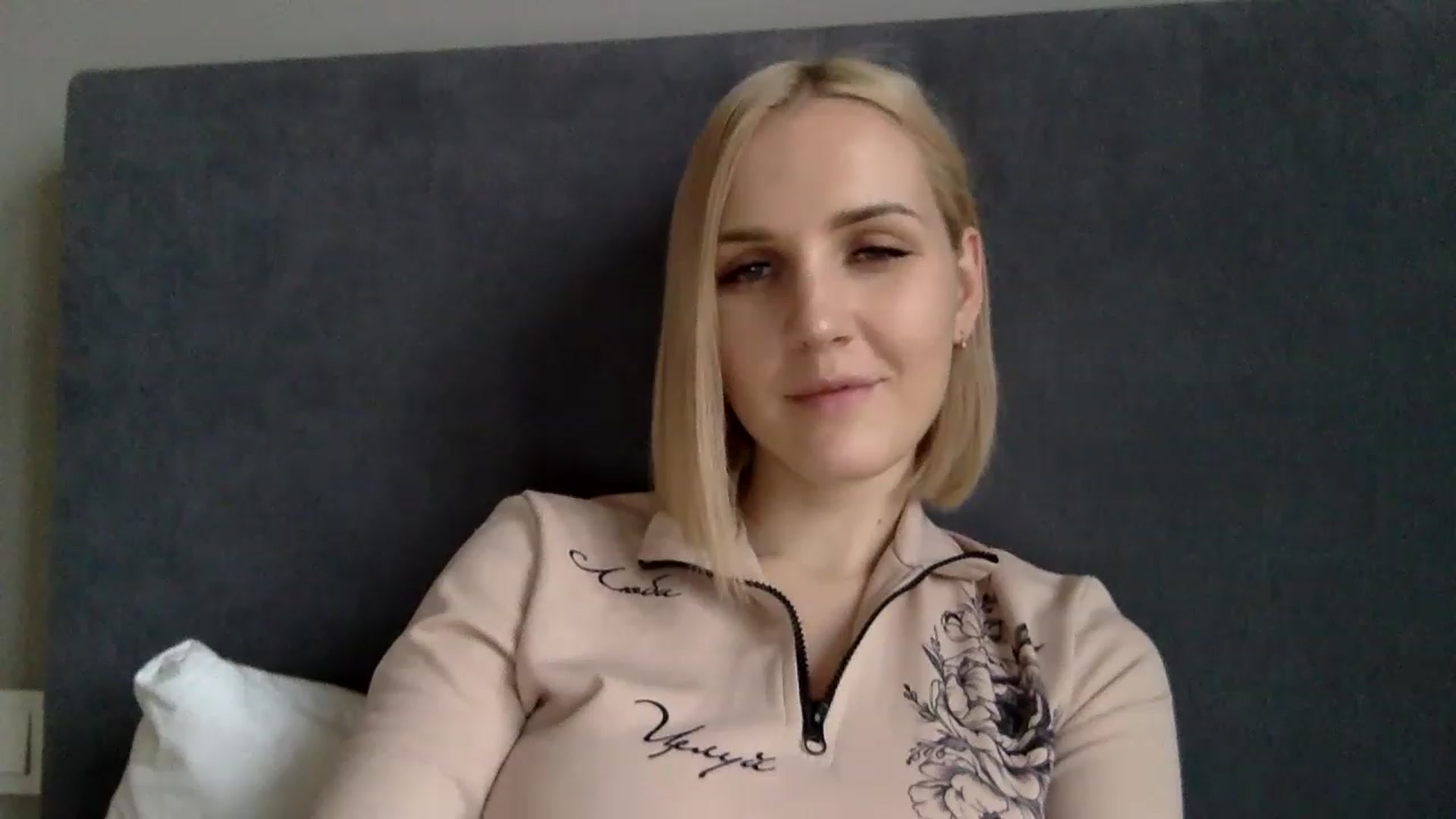 Gallery image thumbnail from Nicole_1286's myfreecams stream on, 11/18/2022, 13:12 image 18 of 20